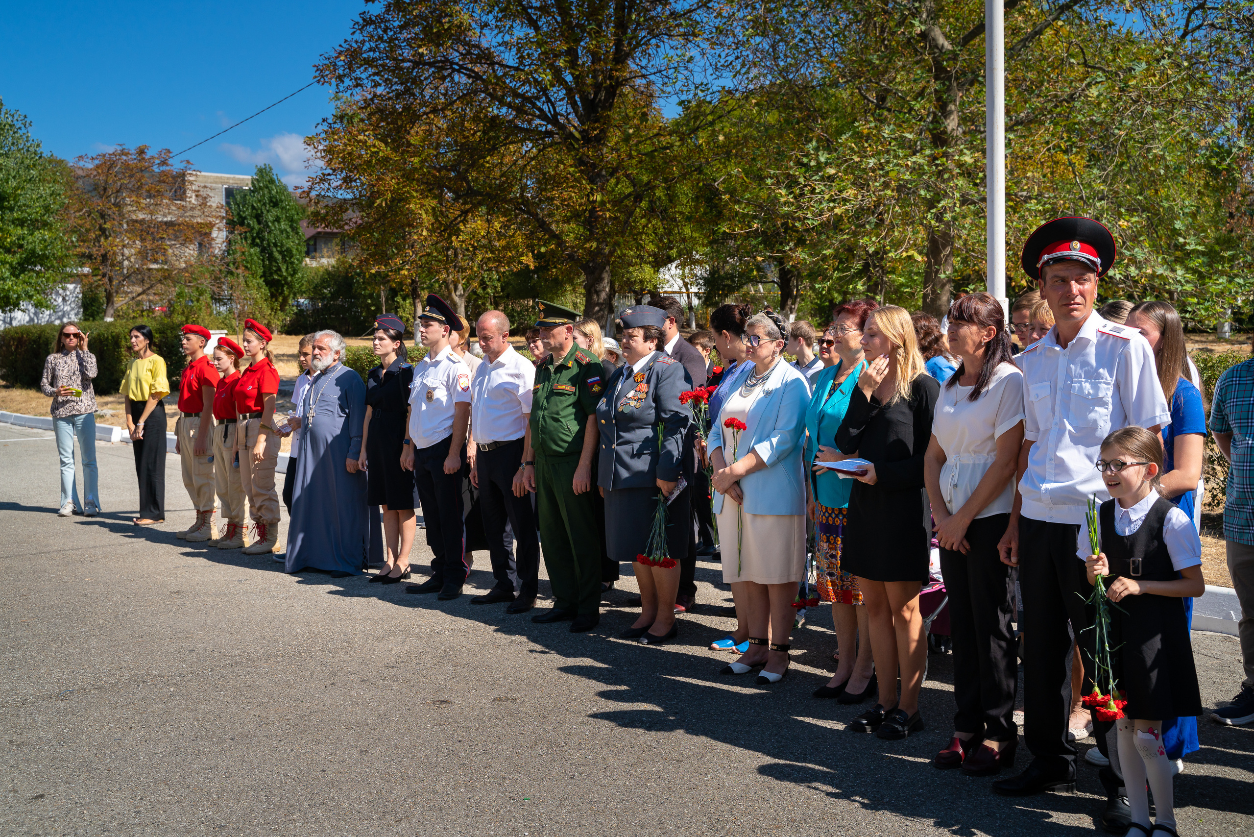 Митинг в сош7. Жизнь курорта Кабардинка в фотографиях