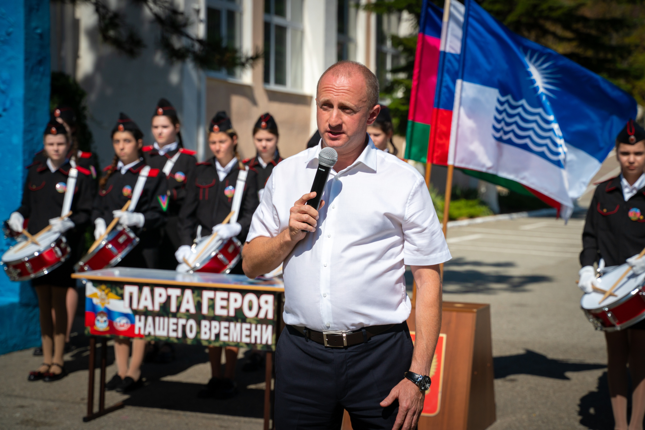 Митинг в сош7. Жизнь курорта Кабардинка в фотографиях