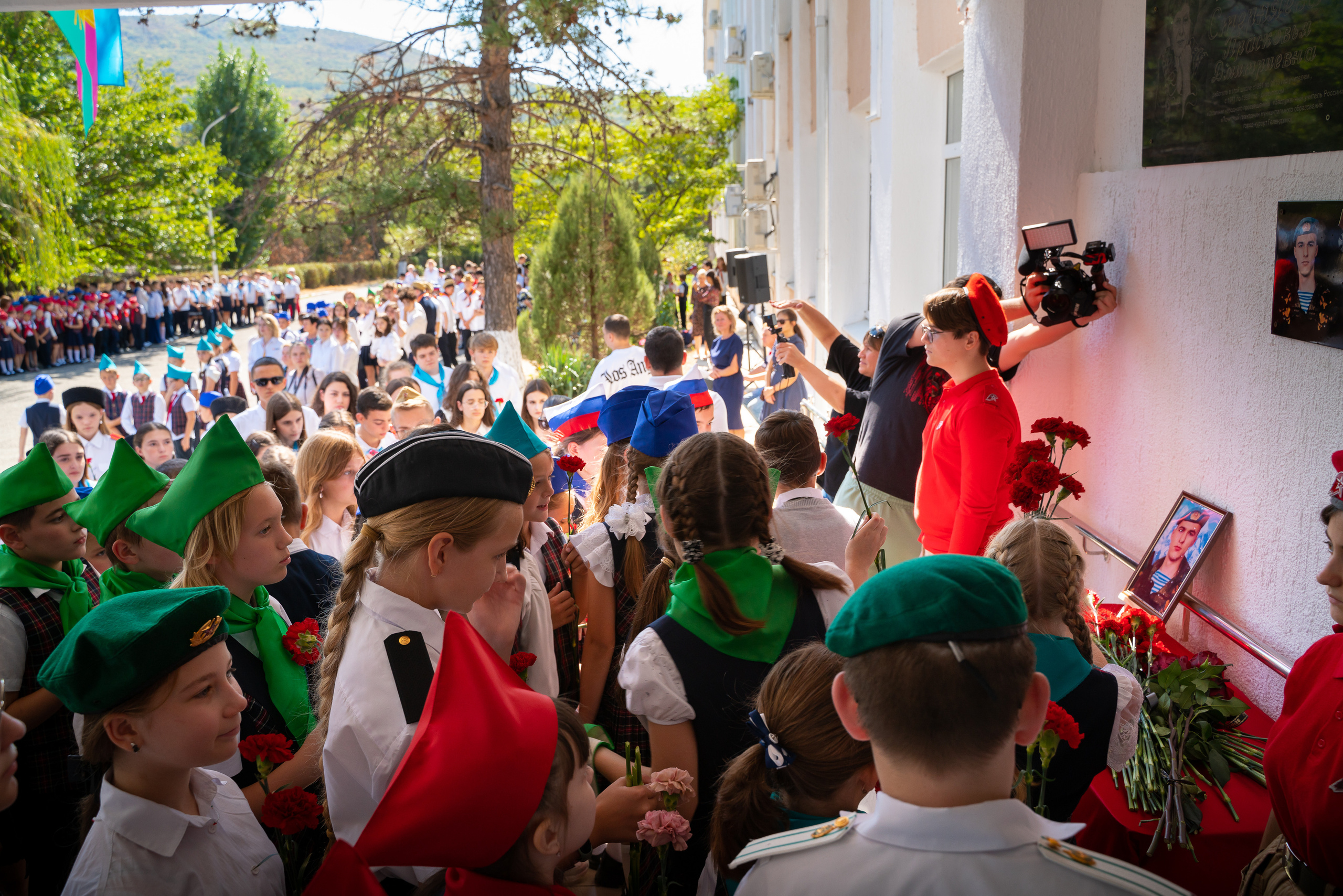 Митинг в сош7. Жизнь курорта Кабардинка в фотографиях