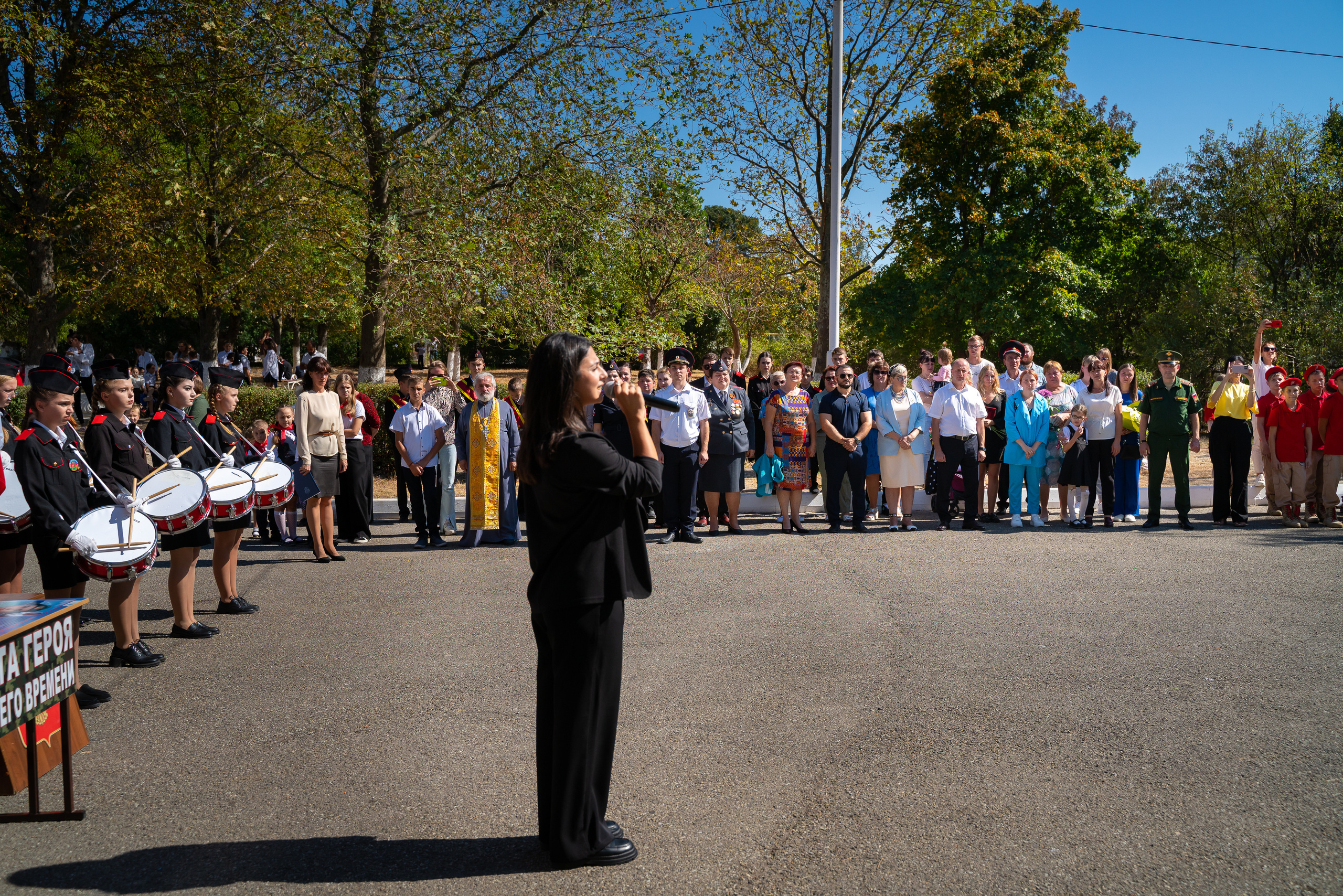Митинг в сош7. Жизнь курорта Кабардинка в фотографиях