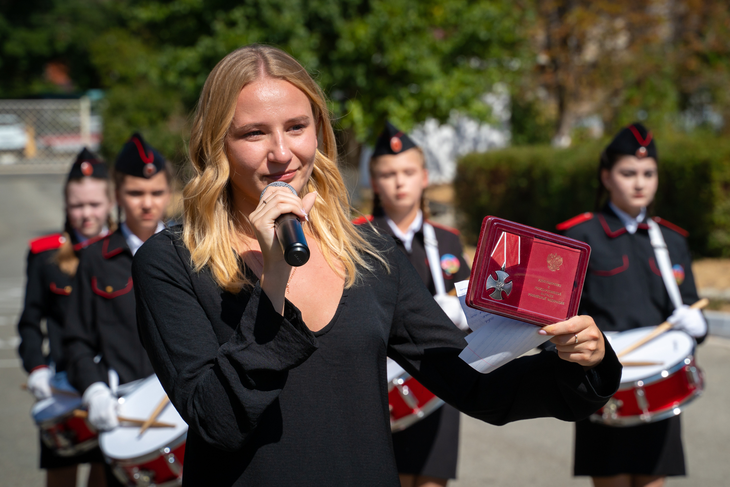 Митинг в сош7. Жизнь курорта Кабардинка в фотографиях