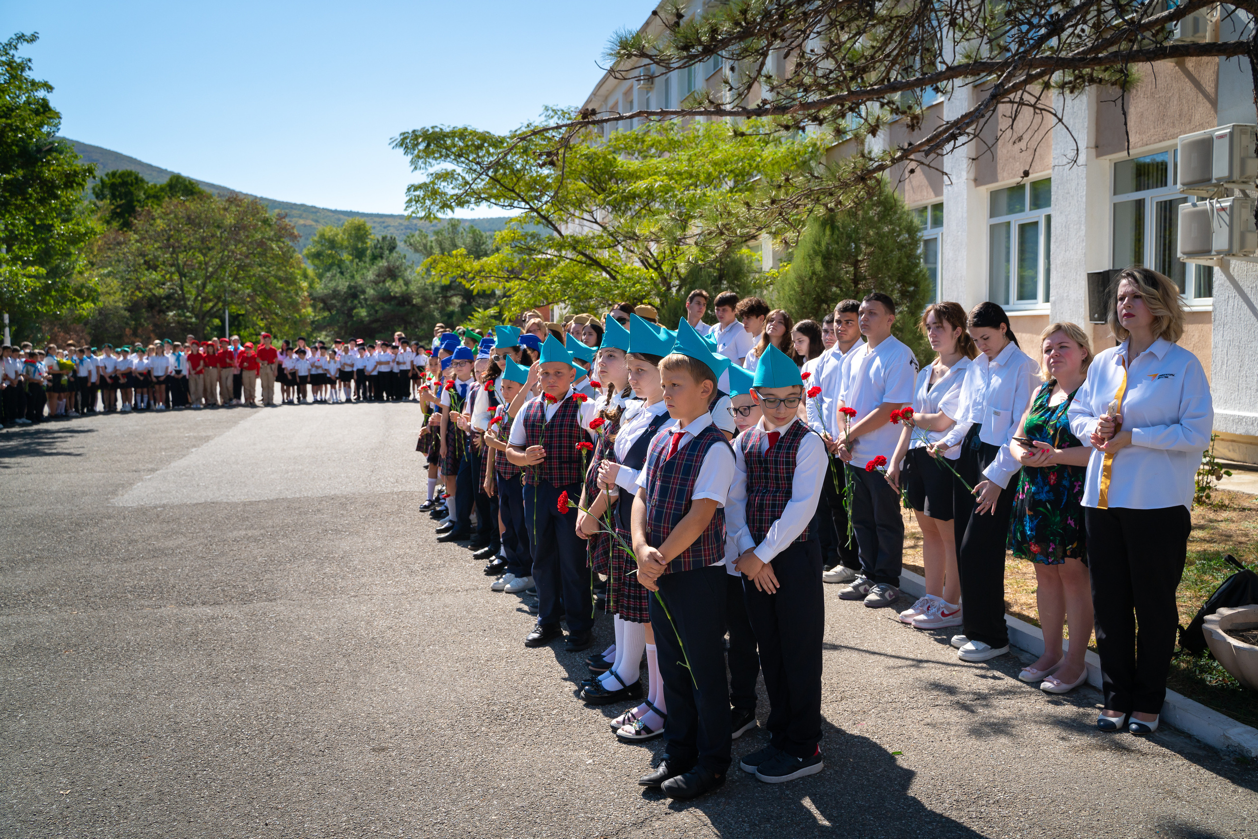 Митинг в сош7. Жизнь курорта Кабардинка в фотографиях