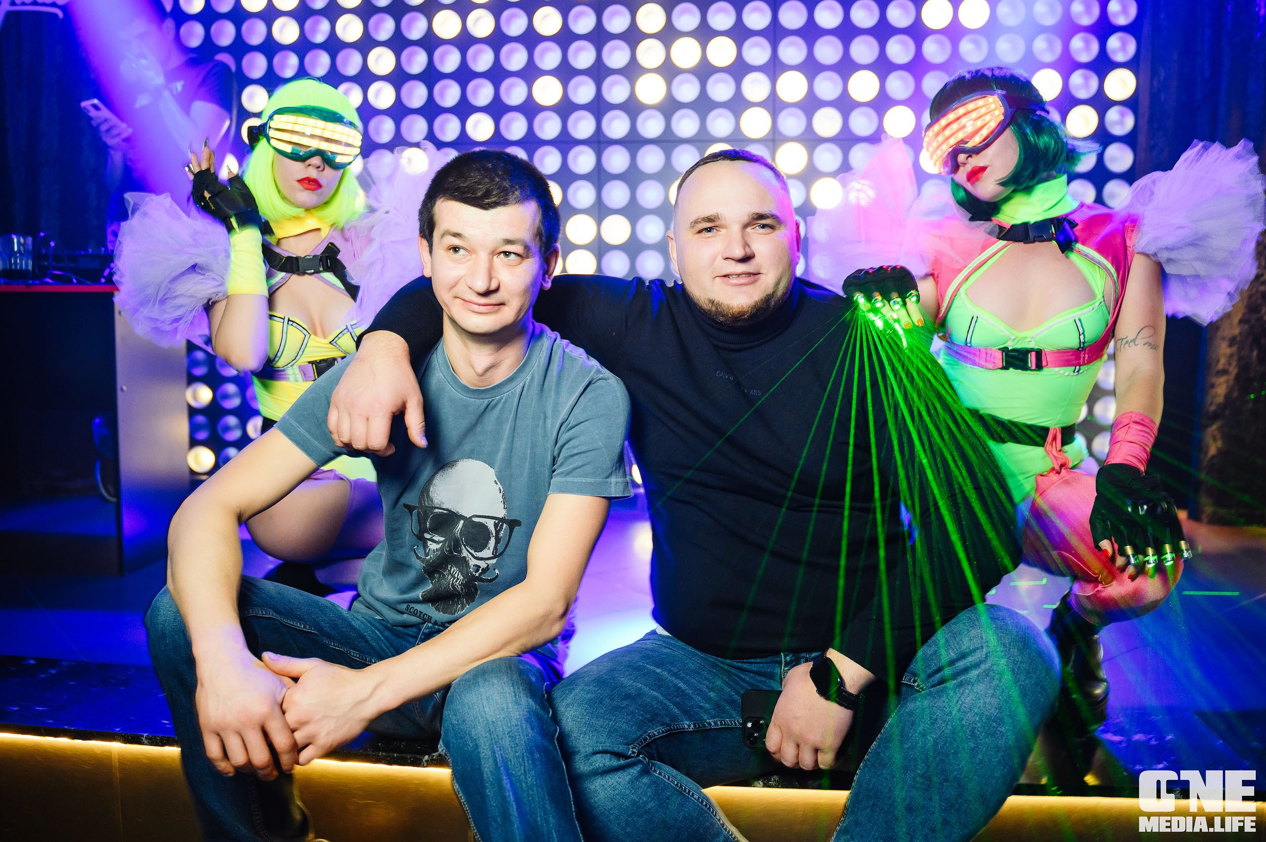 Фоторепортаж из караоке-клуба Эйфория. One Media Life: фоторепортажи, фотоотчеты с мероприятий и заведений