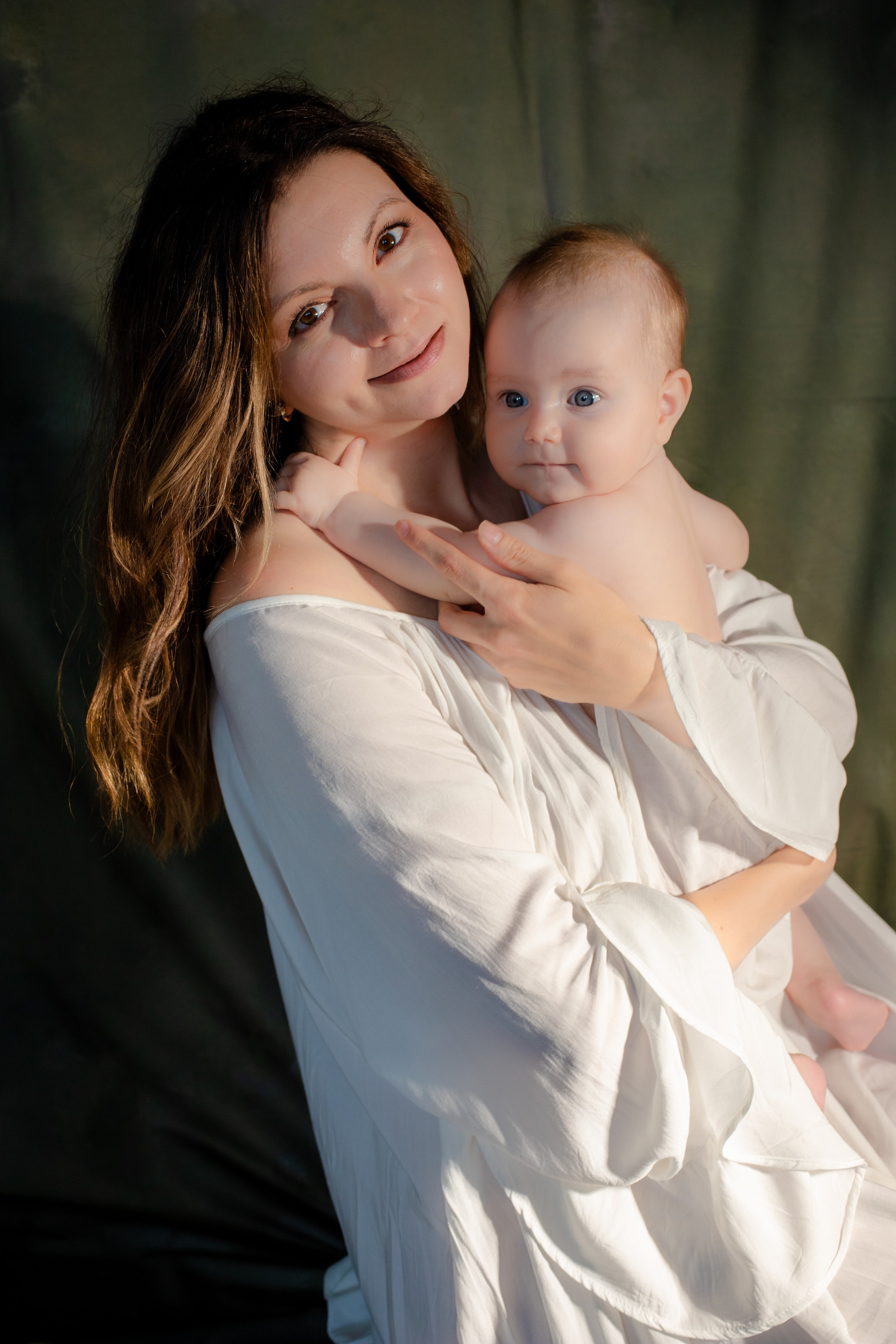 Мадонна с младенцем. Фотограф в Челябинске