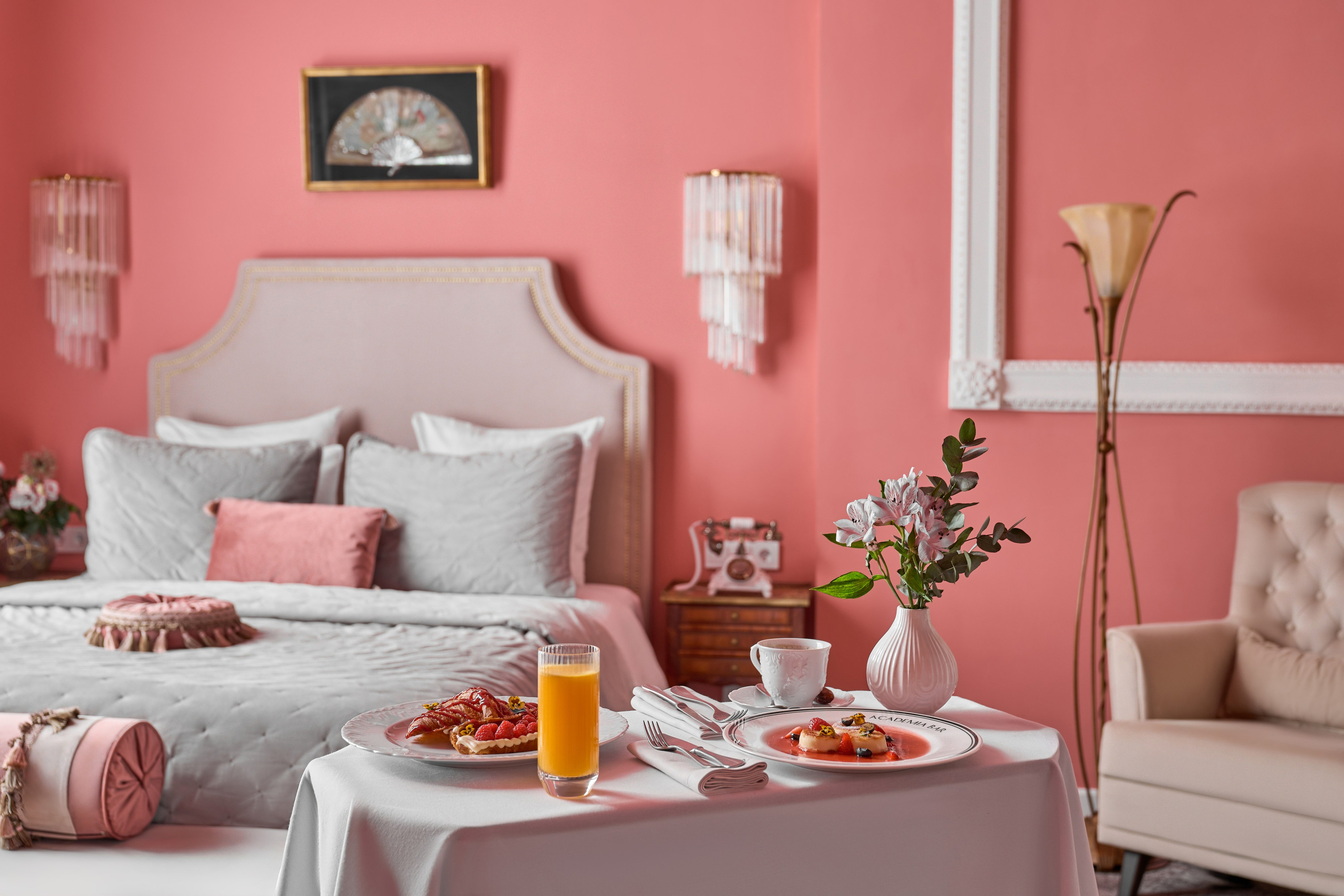 Бутик-отель ACADEMIA Особняк SHUVALOFF