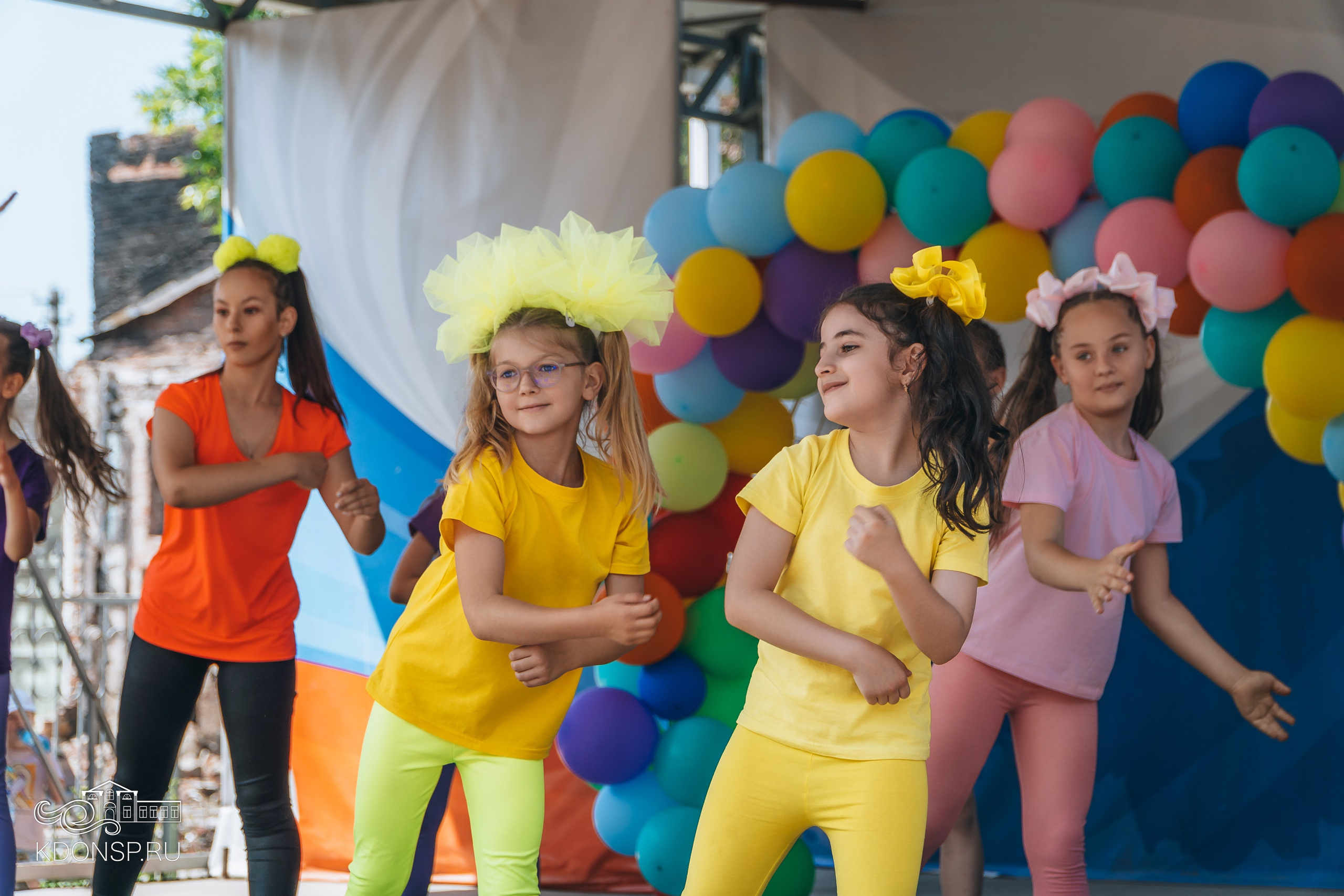 Должны смеяться дети. Новотитаровский Дом культуры