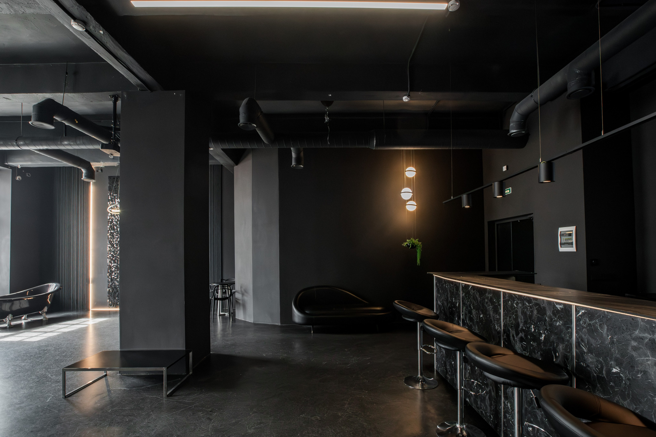 Mr. Black (лето). Аренда лофта в СПб для мероприятий