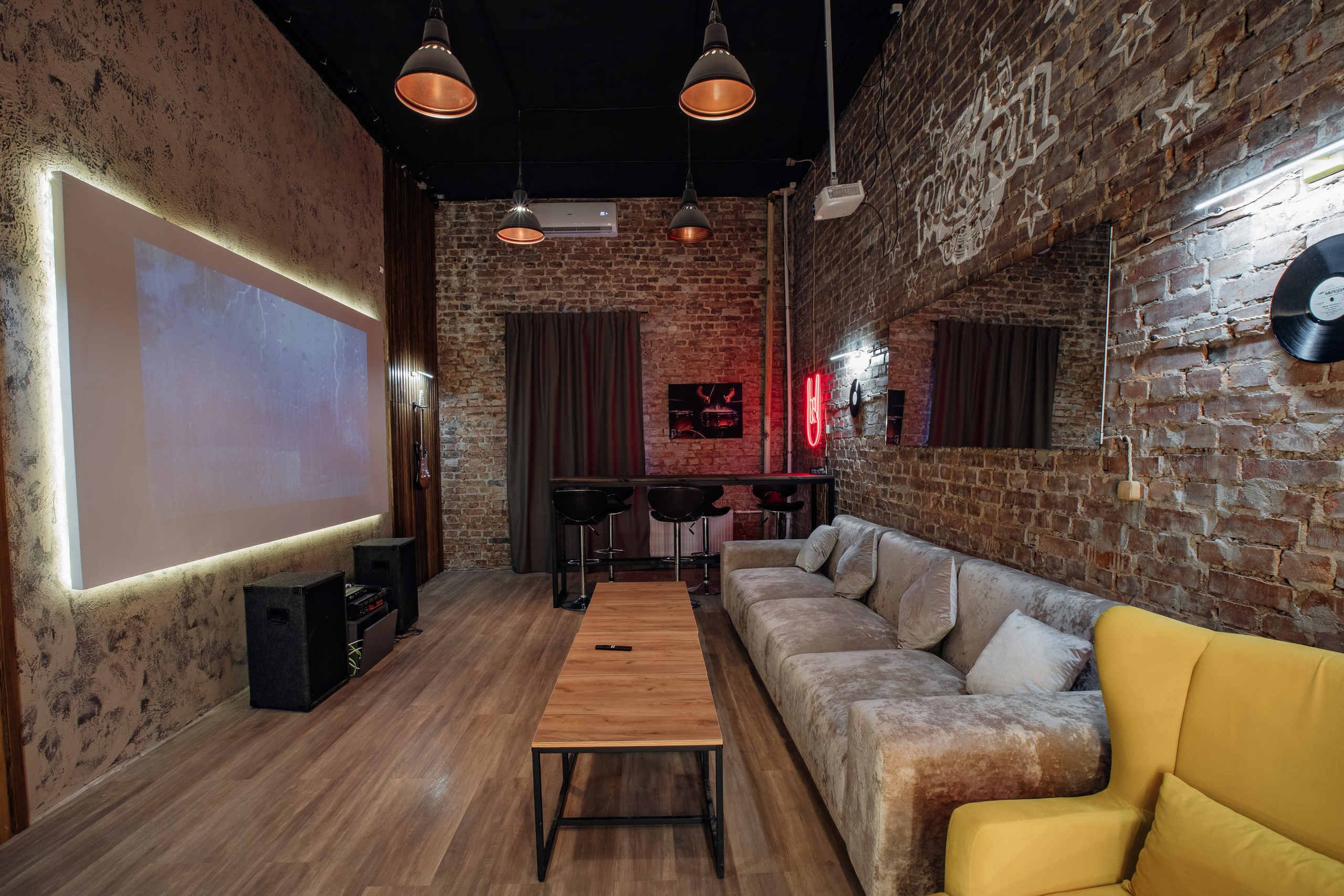 Тариф «Mini». Аренда лофта в СПб для мероприятий