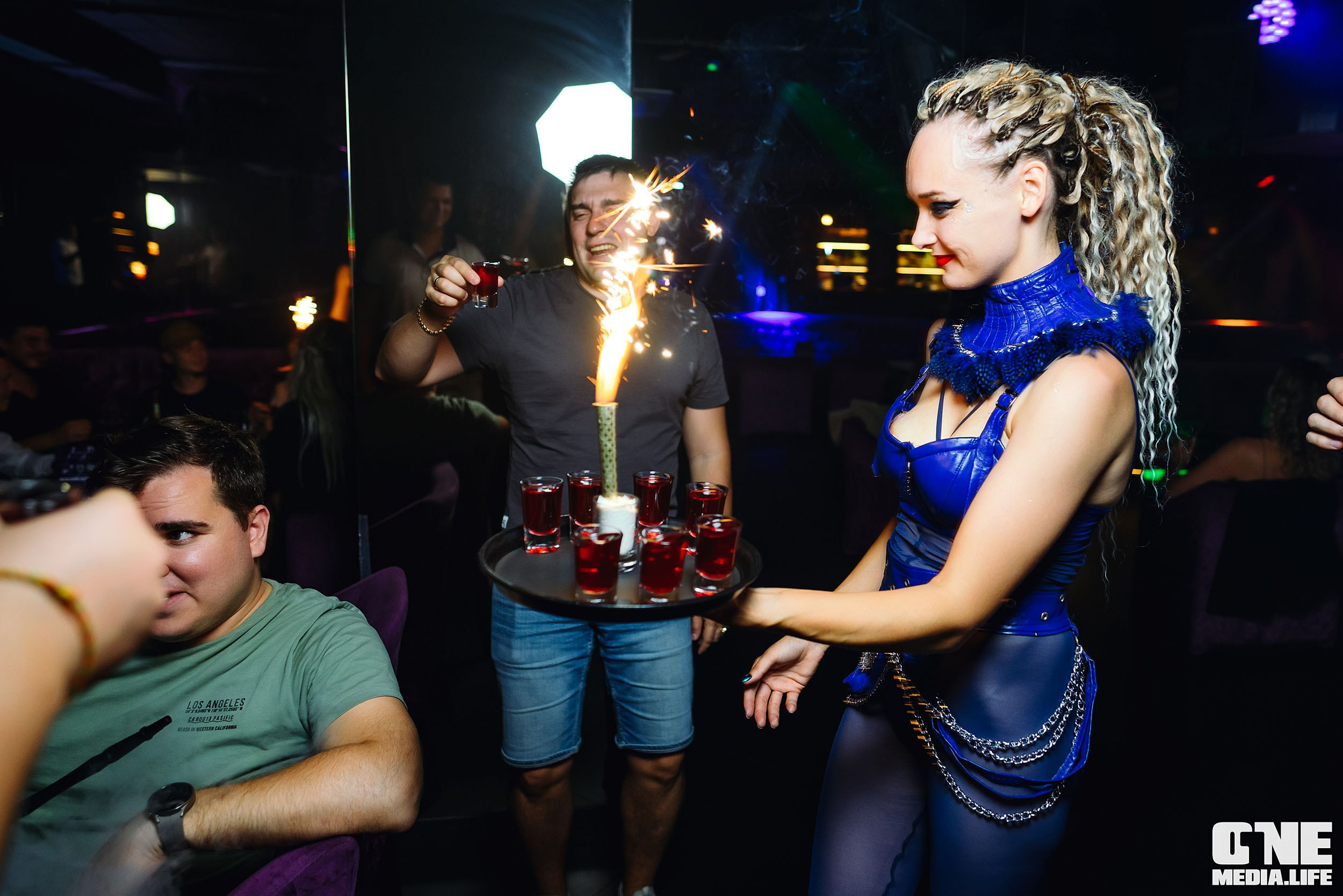 Фоторепортаж из караоке-клуба Эйфория. One Media Life: фоторепортажи, фотоотчеты с мероприятий и заведений