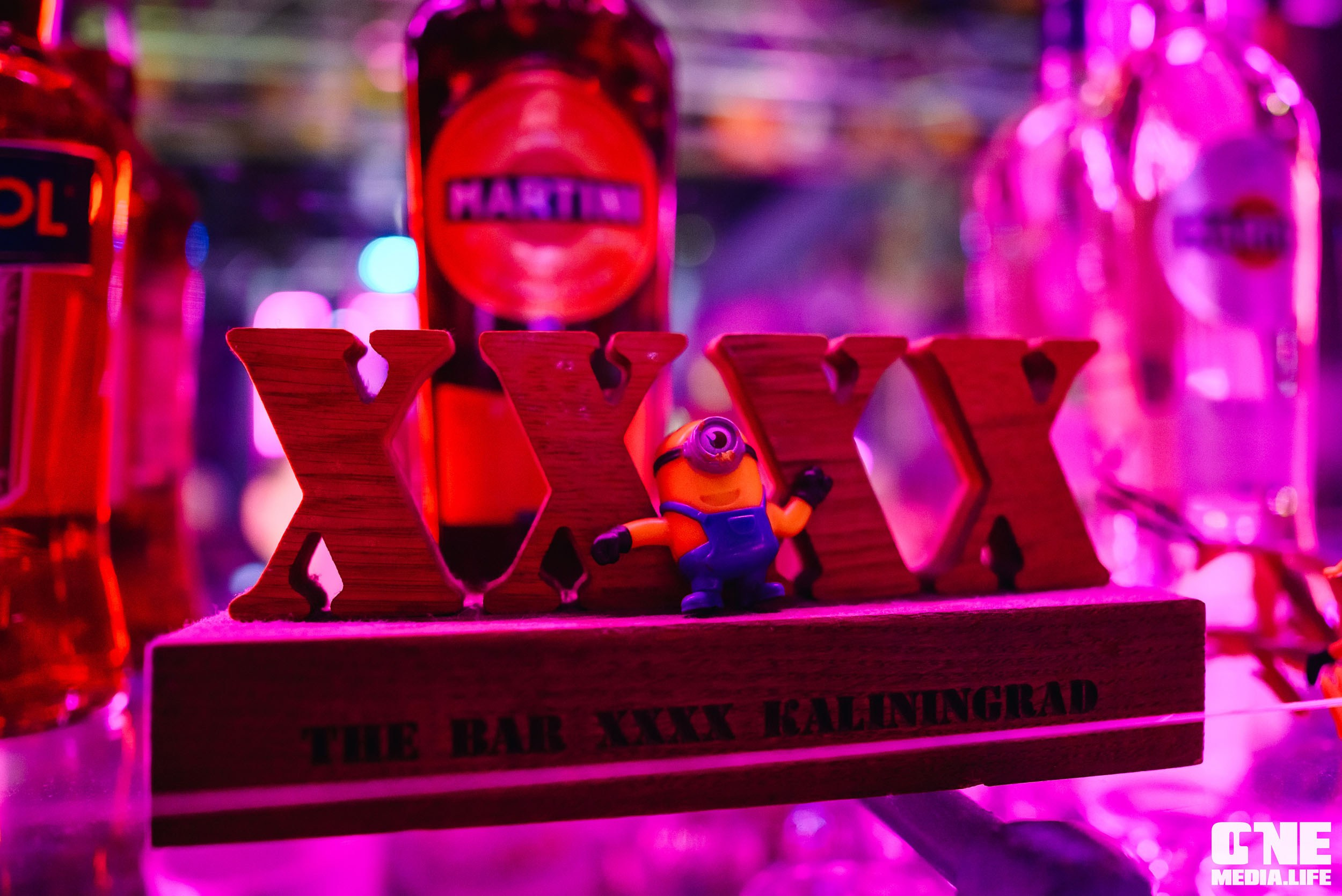 Фотоотчет из бара XxxX. One Media Life: фоторепортажи, фотоотчеты с мероприятий и заведений