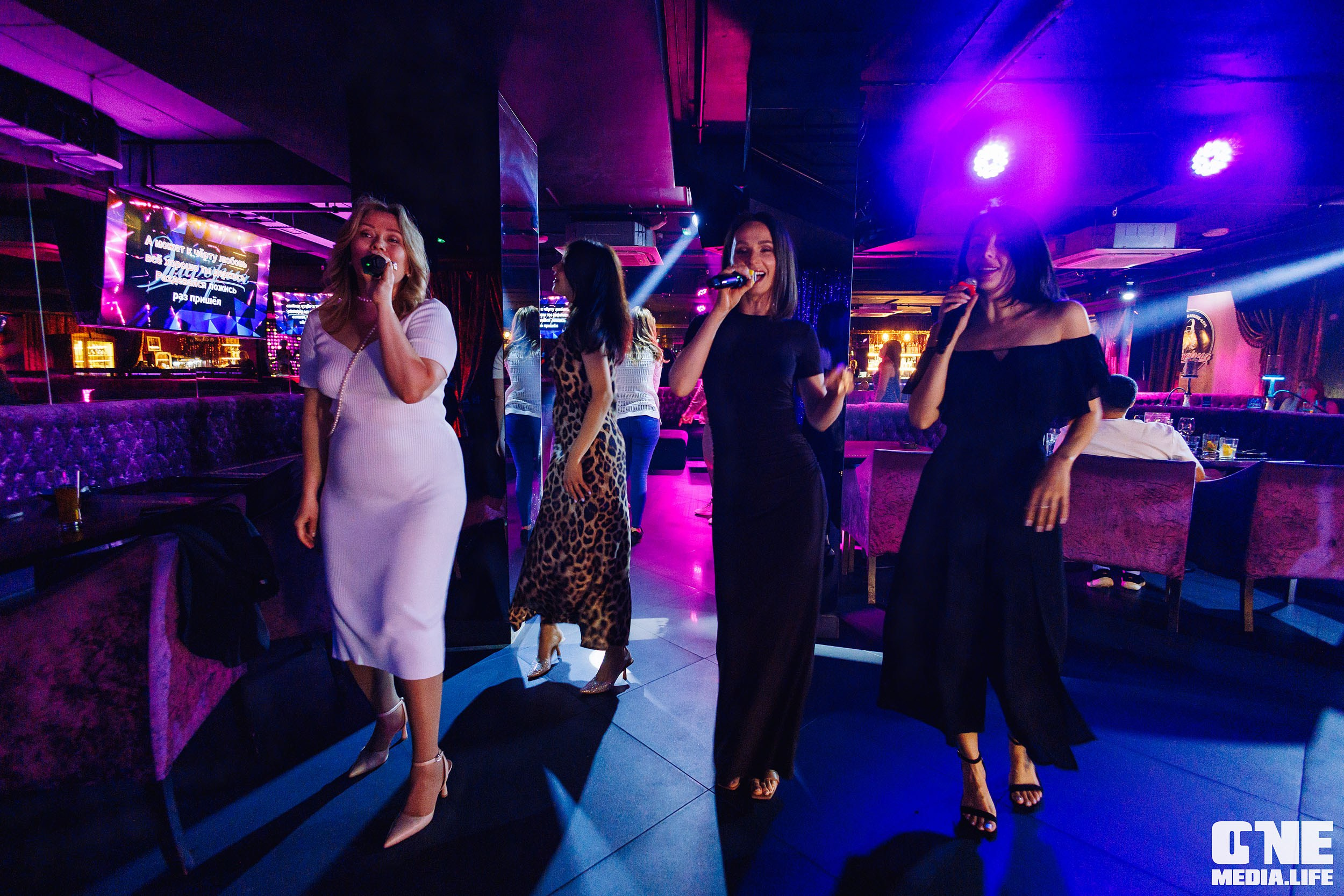 Фоторепортаж из караоке-клуба Эйфория. One Media Life: фоторепортажи, фотоотчеты с мероприятий и заведений