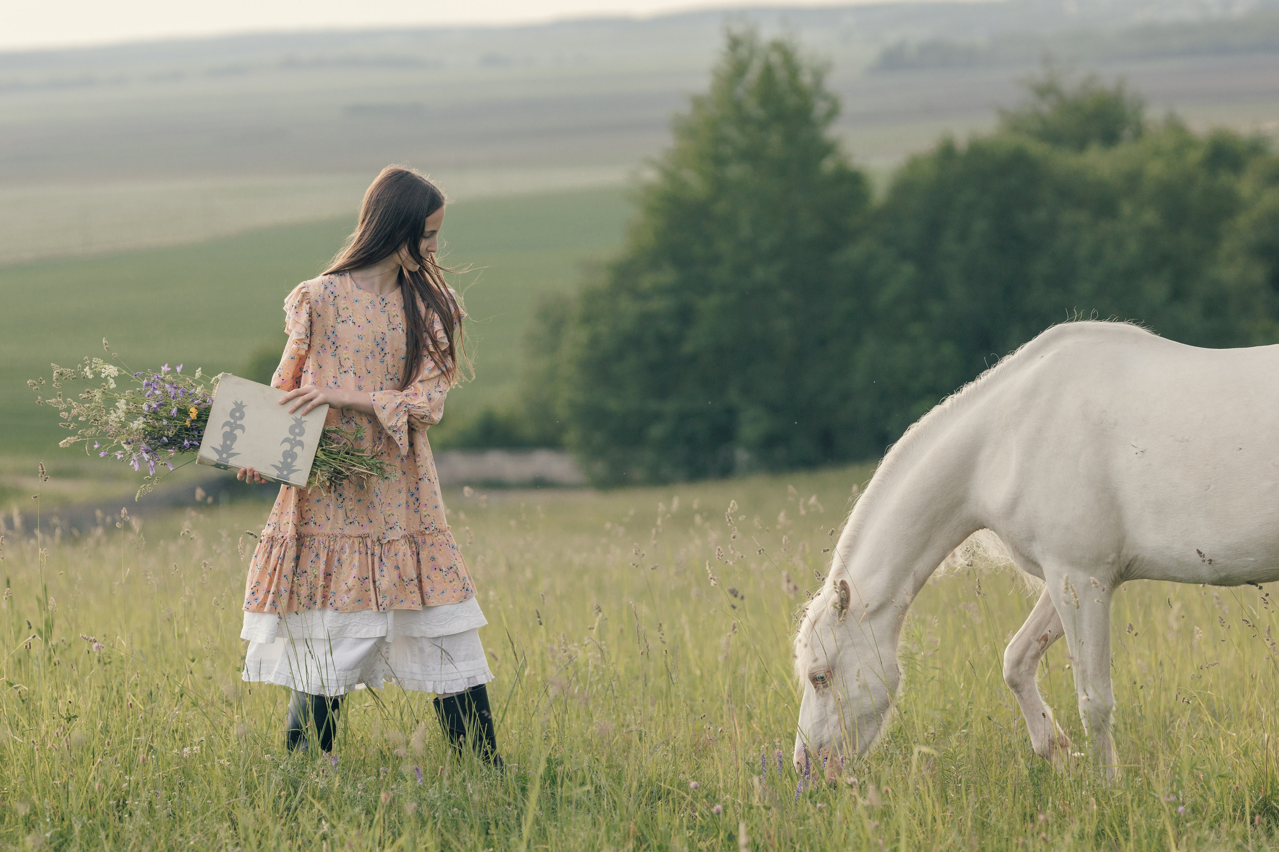 фотосессия с белой пони