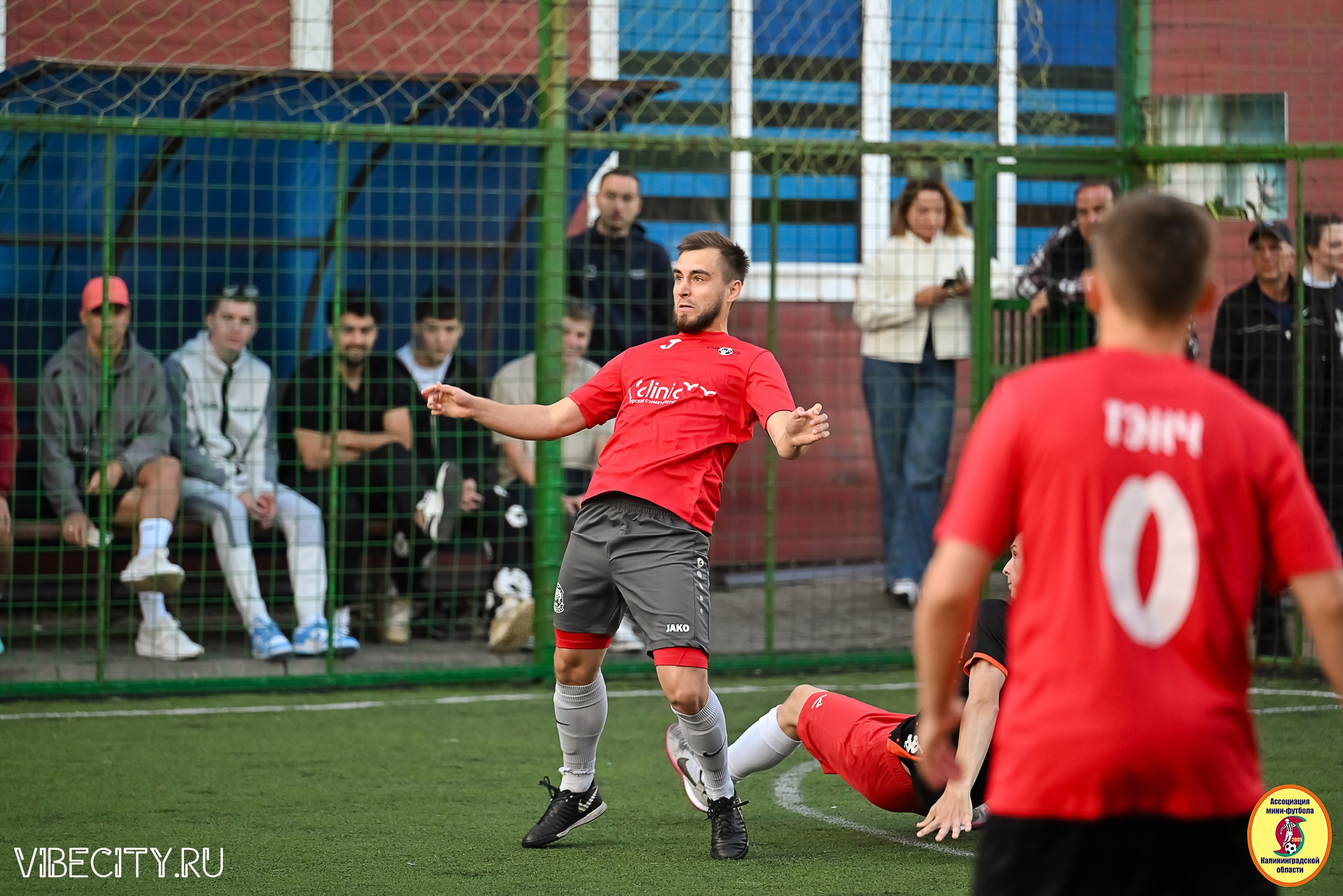 ИГРЫ МИНИ-ФУТБОЛЬНОЙ И КОРПОРАТИВНОЙ ЛИГИ. VIBECITY.RU Вайб Сити Ру Фоторепортажи Фотоотчеты Калининград