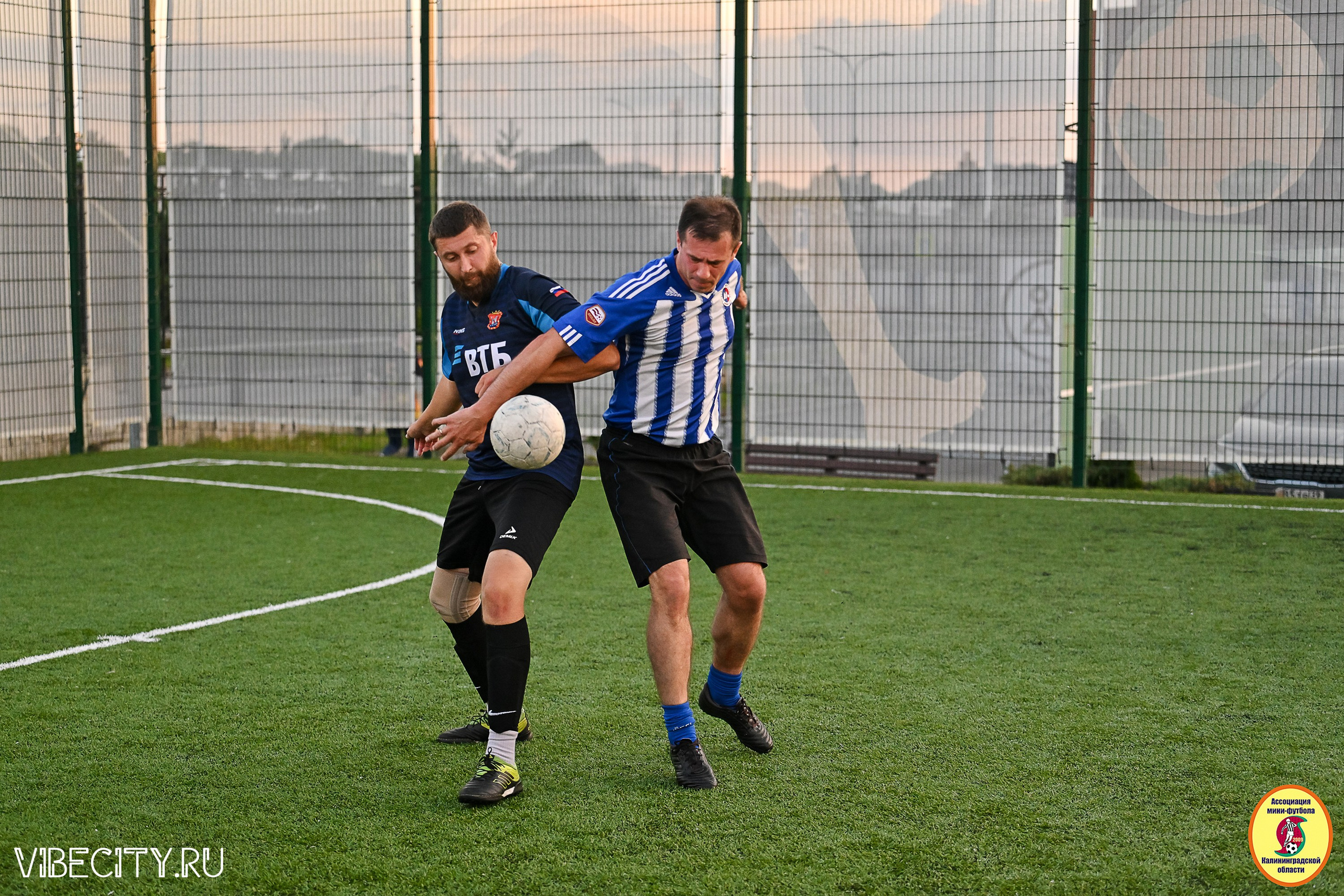ИГРЫ МИНИ-ФУТБОЛЬНОЙ И КОРПОРАТИВНОЙ ЛИГИ. VIBECITY.RU Вайб Сити Ру Фоторепортажи Фотоотчеты Калининград
