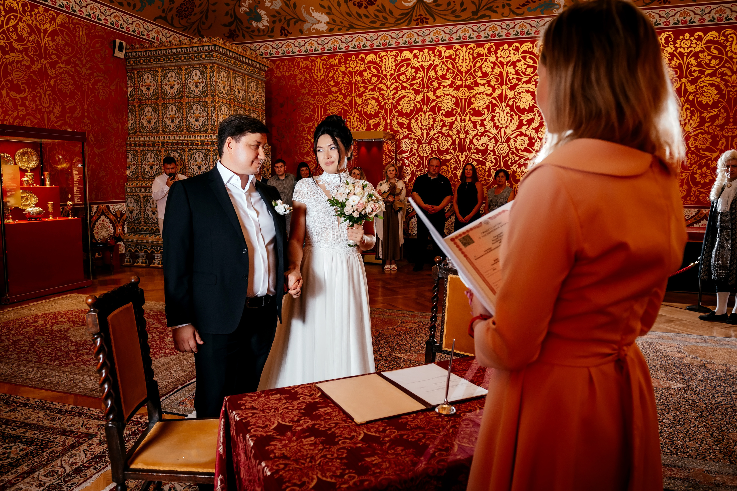 Дворец царя Алексея Михайловича в Коломенском. Свадьба. Свадебный и семейный фотограф Виктория Носачёва. Щелково, Москва и МО