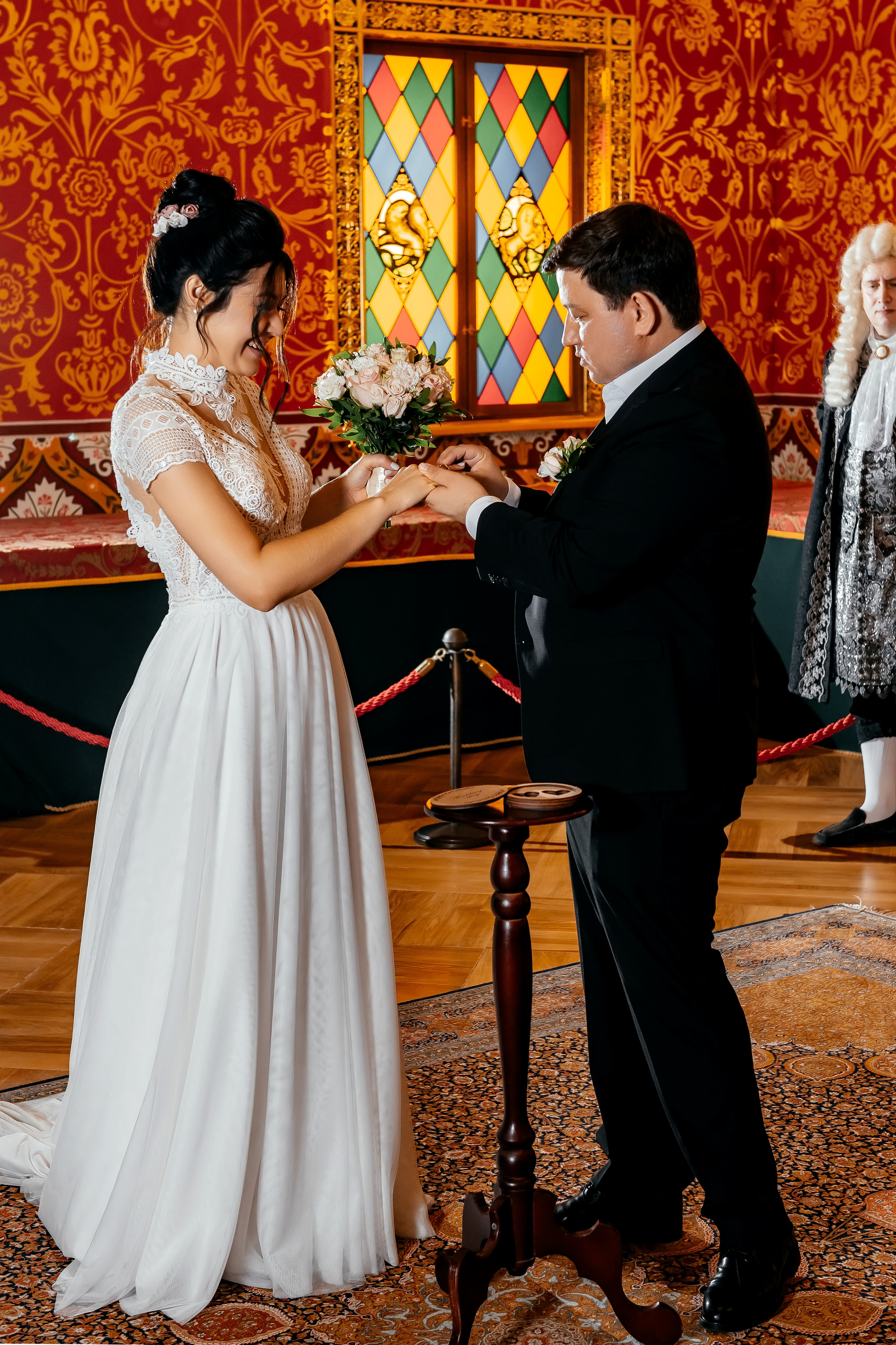 Дворец царя Алексея Михайловича в Коломенском. Свадьба. Свадебный и семейный фотограф Виктория Носачёва. Щелково, Москва и МО