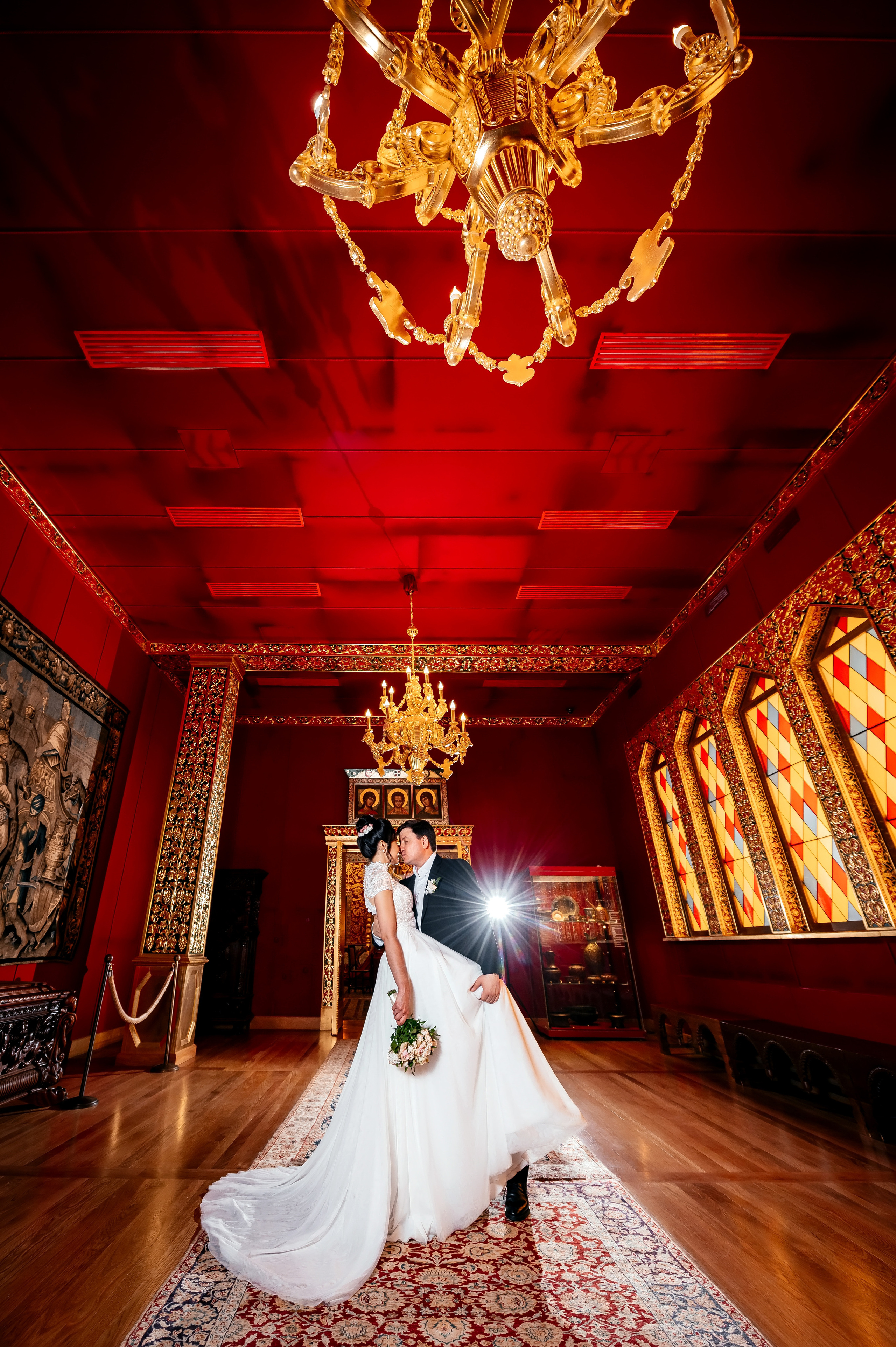 Дворец царя Алексея Михайловича в Коломенском. Свадьба. Свадебный и семейный фотограф Виктория Носачёва. Щелково, Москва и МО