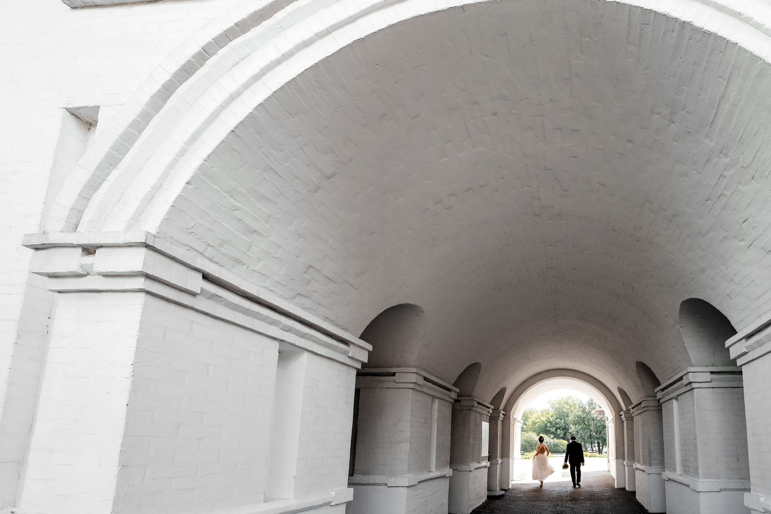 Дворец царя Алексея Михайловича в Коломенском. Свадьба. Свадебный и семейный фотограф Виктория Носачёва. Щелково, Москва и МО