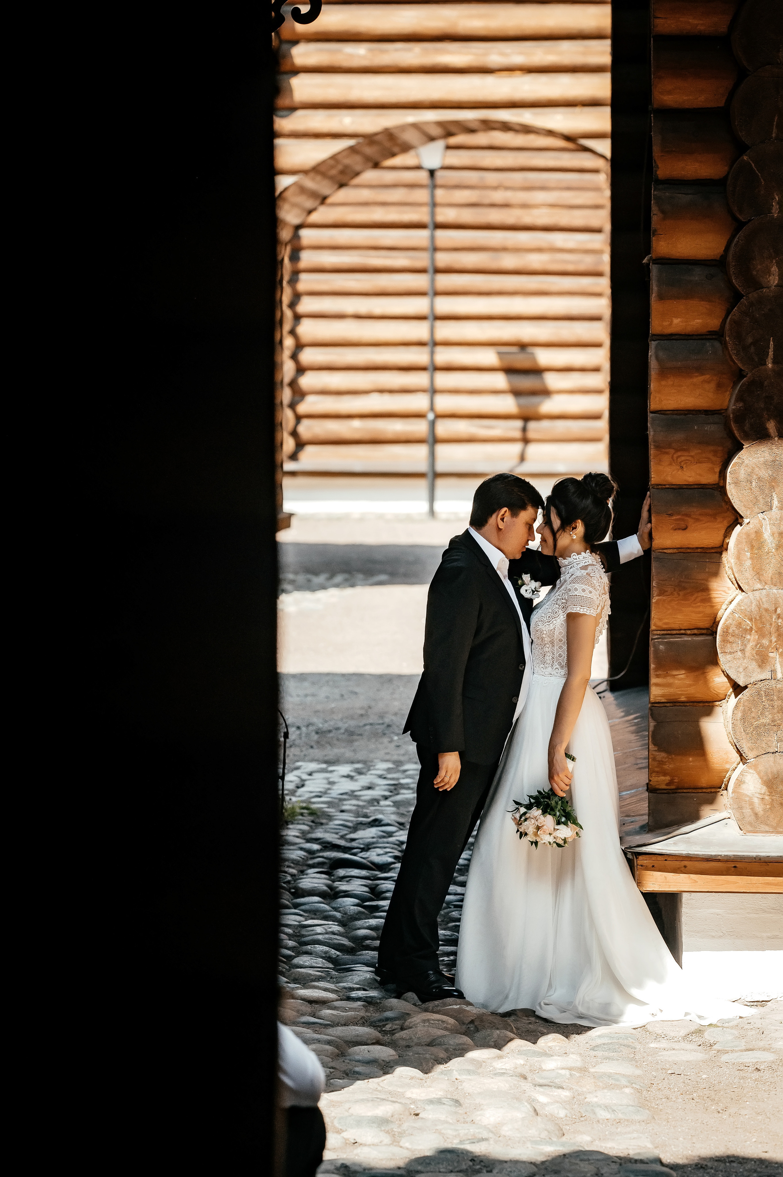 Дворец царя Алексея Михайловича в Коломенском. Свадьба. Свадебный и семейный фотограф Виктория Носачёва. Щелково, Москва и МО