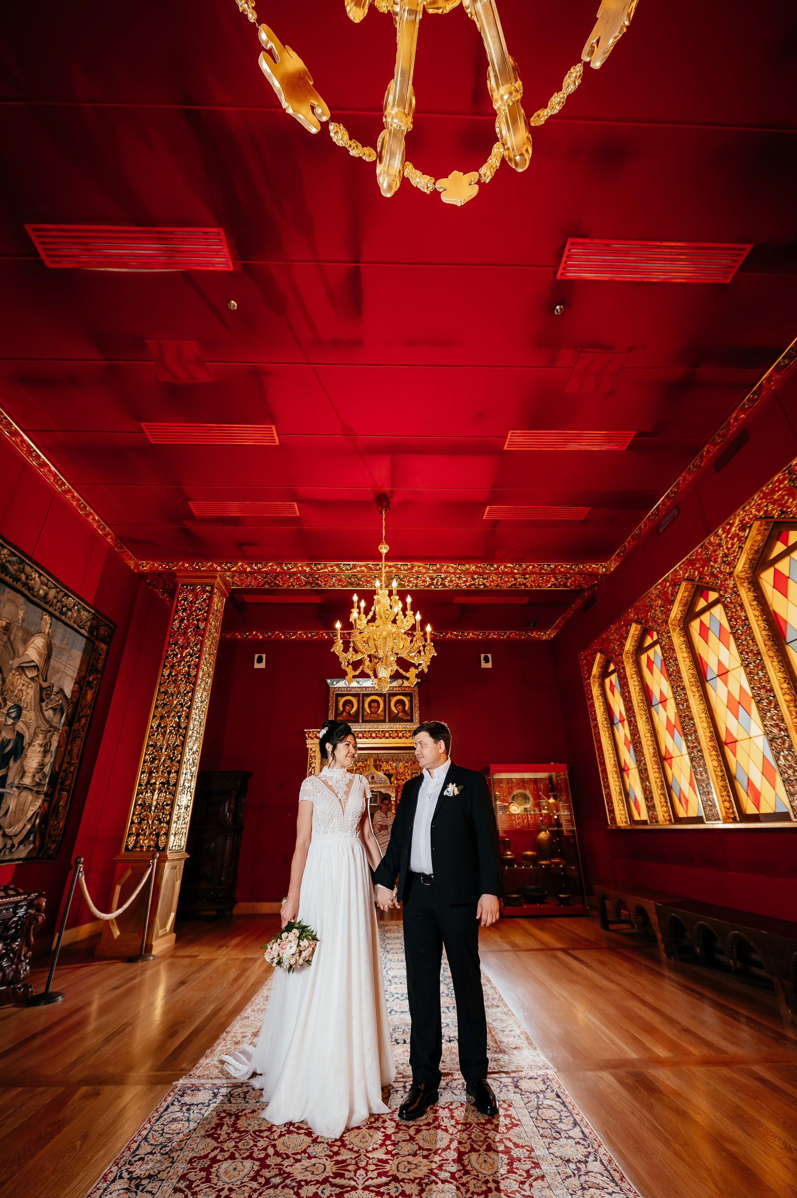 Дворец царя Алексея Михайловича в Коломенском. Свадьба. Свадебный и семейный фотограф Виктория Носачёва. Щелково, Москва и МО