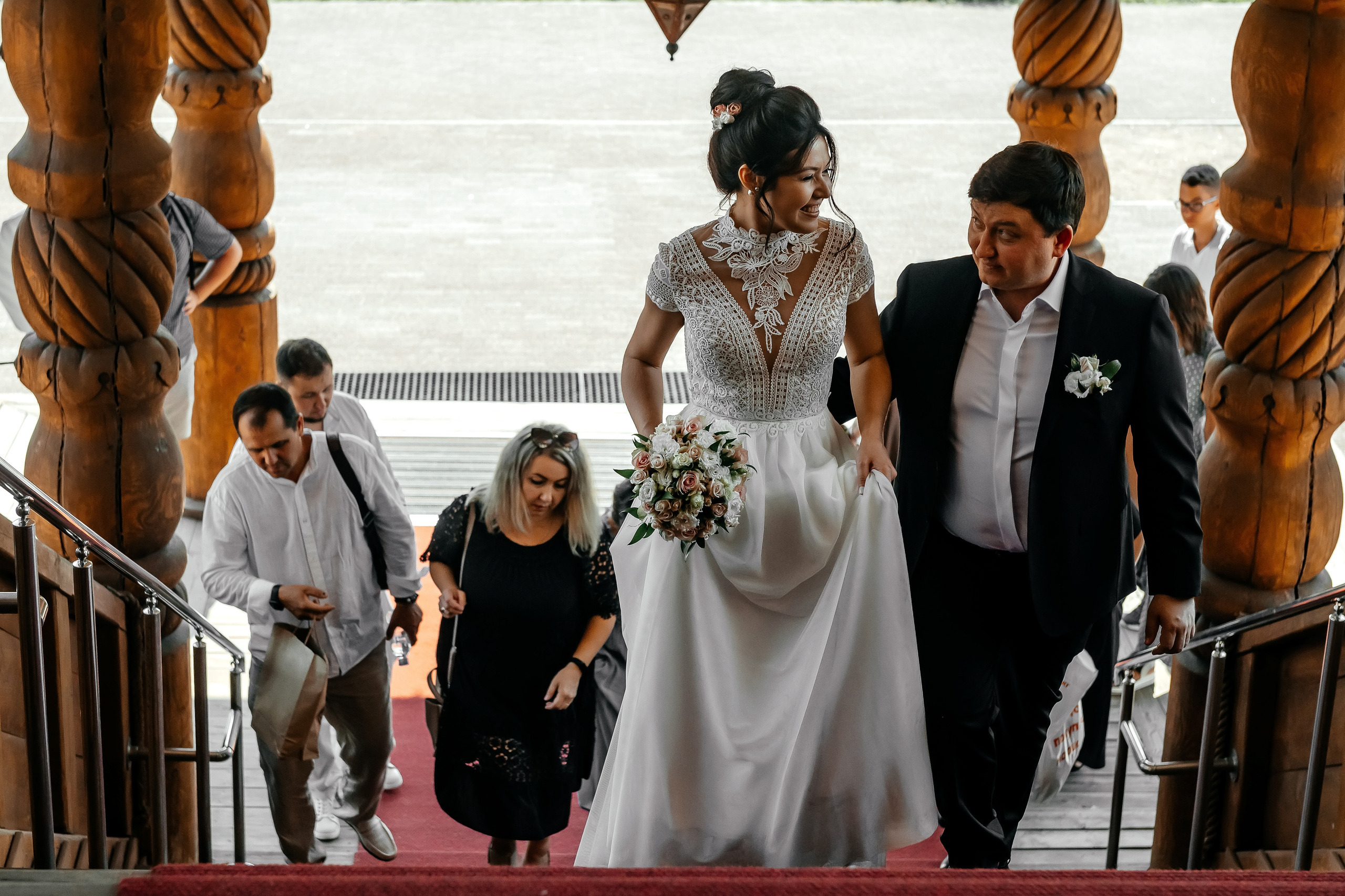 Дворец царя Алексея Михайловича в Коломенском. Свадьба. Свадебный и семейный фотограф Виктория Носачёва. Щелково, Москва и МО