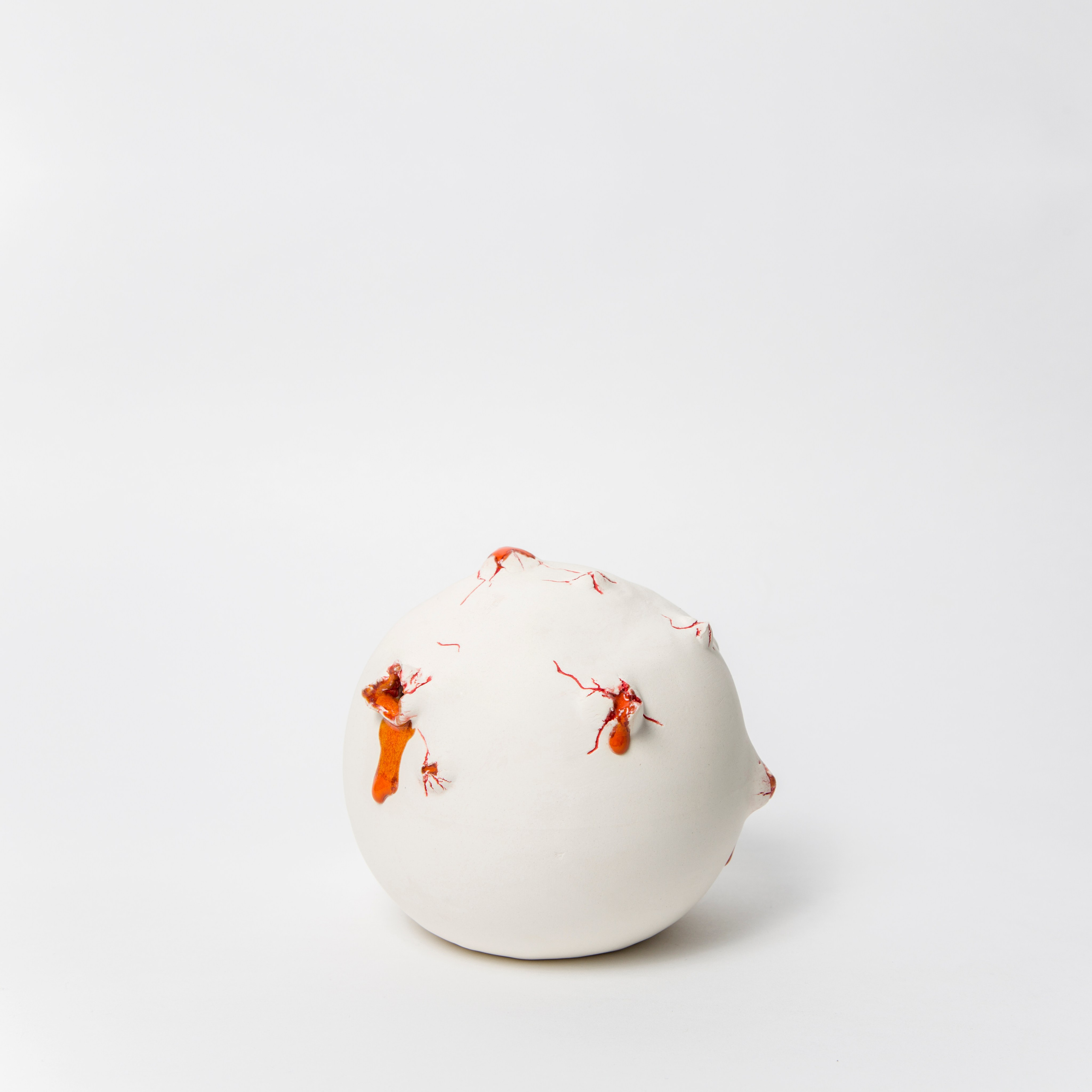 Кома. Художник керамист Вика Уйстрайх