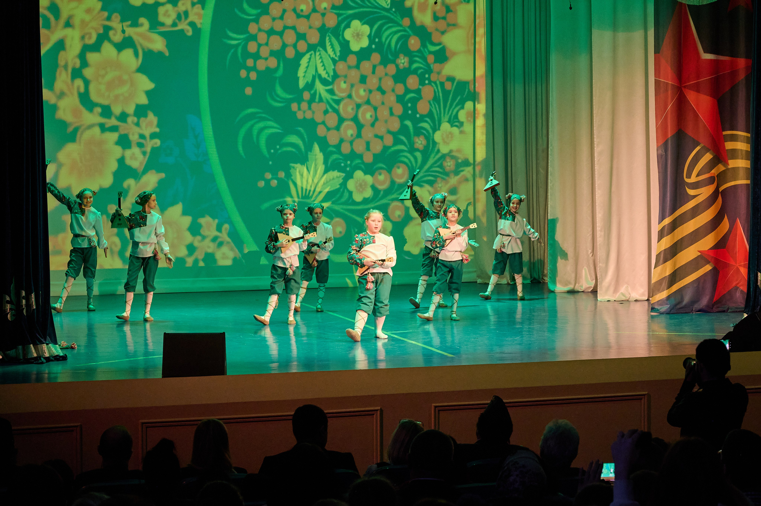 23 февраля Марьина роща. Жизнь курорта Кабардинка в фотографиях