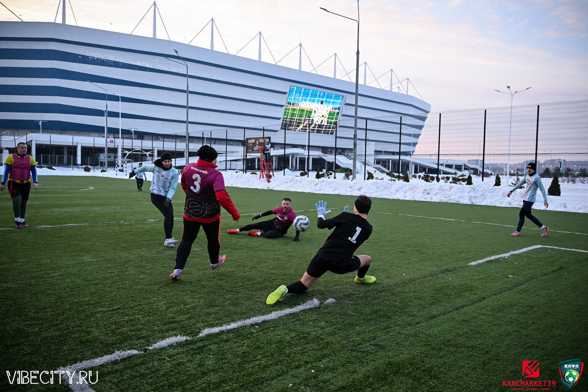 Калининградская Любительская Футбольная Лига, Премьер лига 14 тур, Бауцентр-Пивной двор. VIBECITY.RU Вайб Сити Ру Фоторепортажи Фотоотчеты Калининград