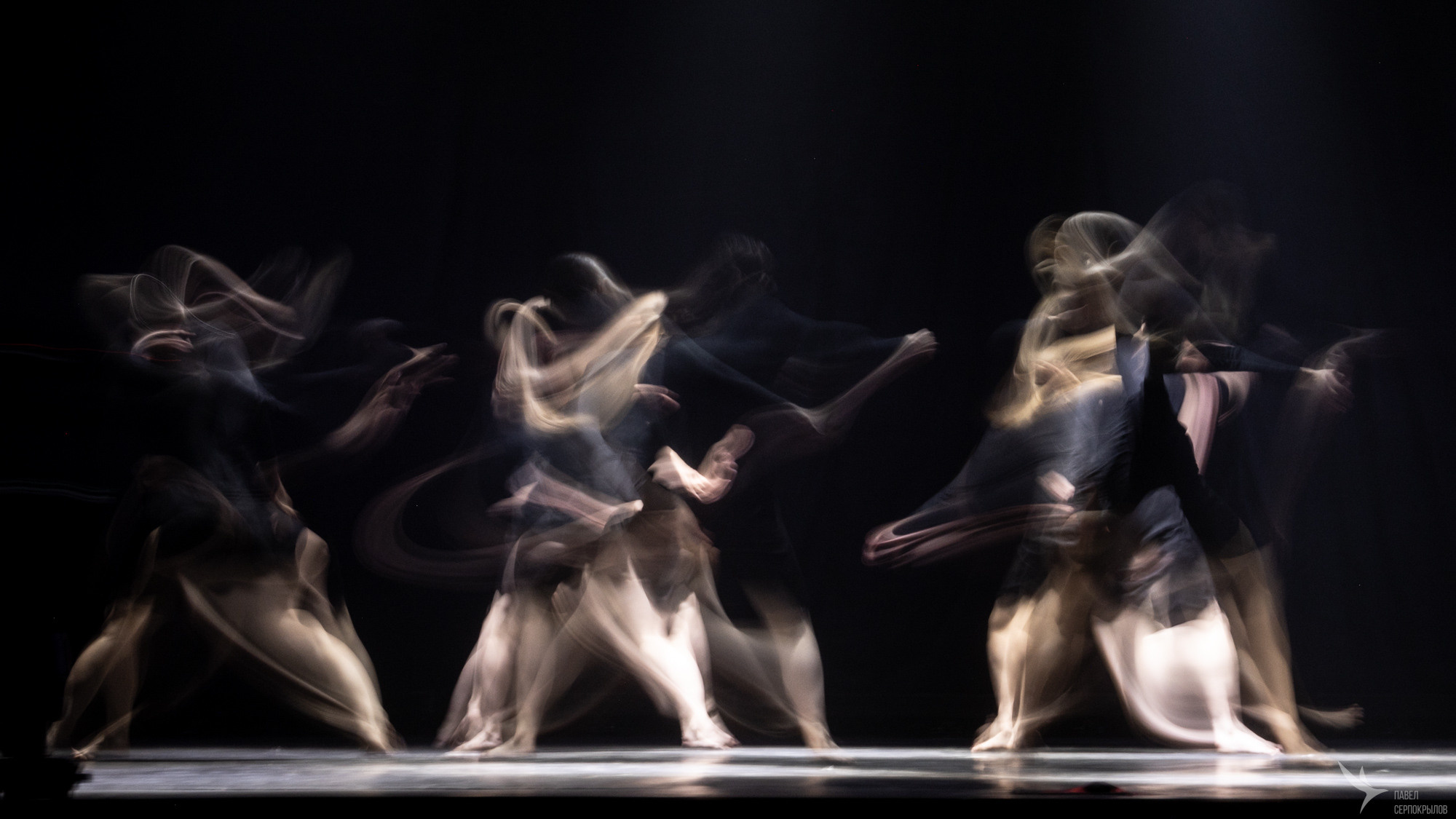 RE'ACTOR FEST. ВЕЧЕР СОВРЕМЕННОЙ ХОРЕОГРАФИИ. Репортажный фотограф в Казани Павел Серпокрылов