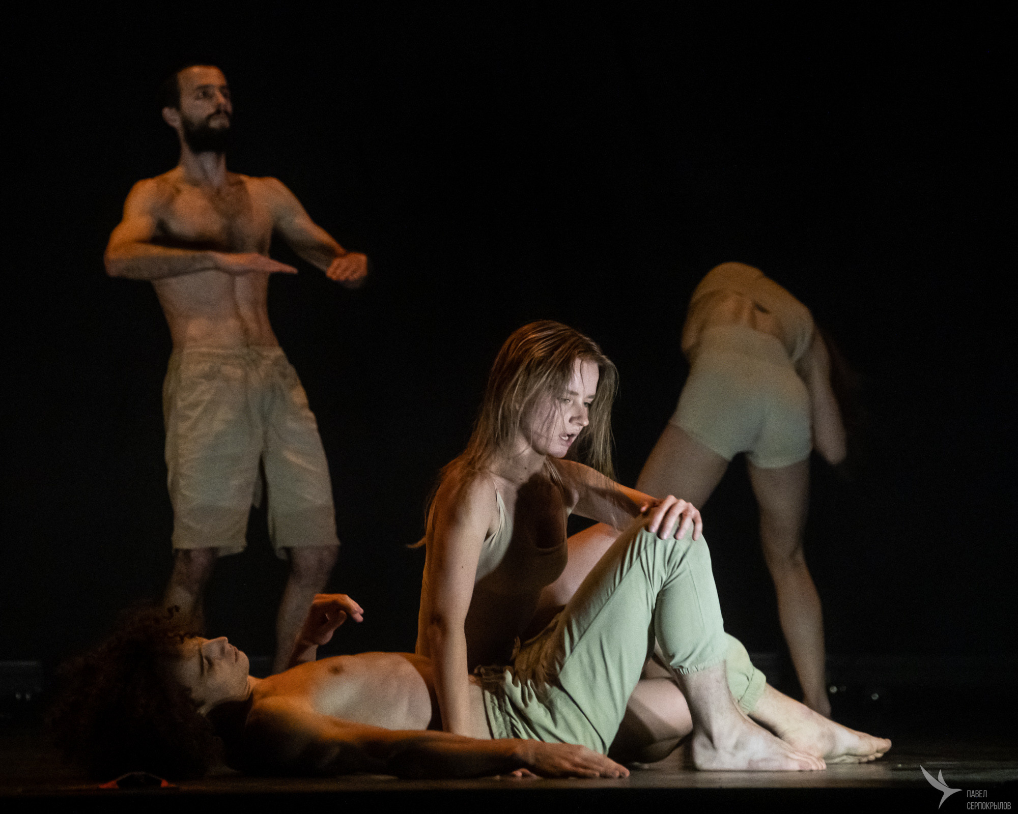 RE'ACTOR FEST. ВЕЧЕР СОВРЕМЕННОЙ ХОРЕОГРАФИИ. Репортажный фотограф в Казани Павел Серпокрылов