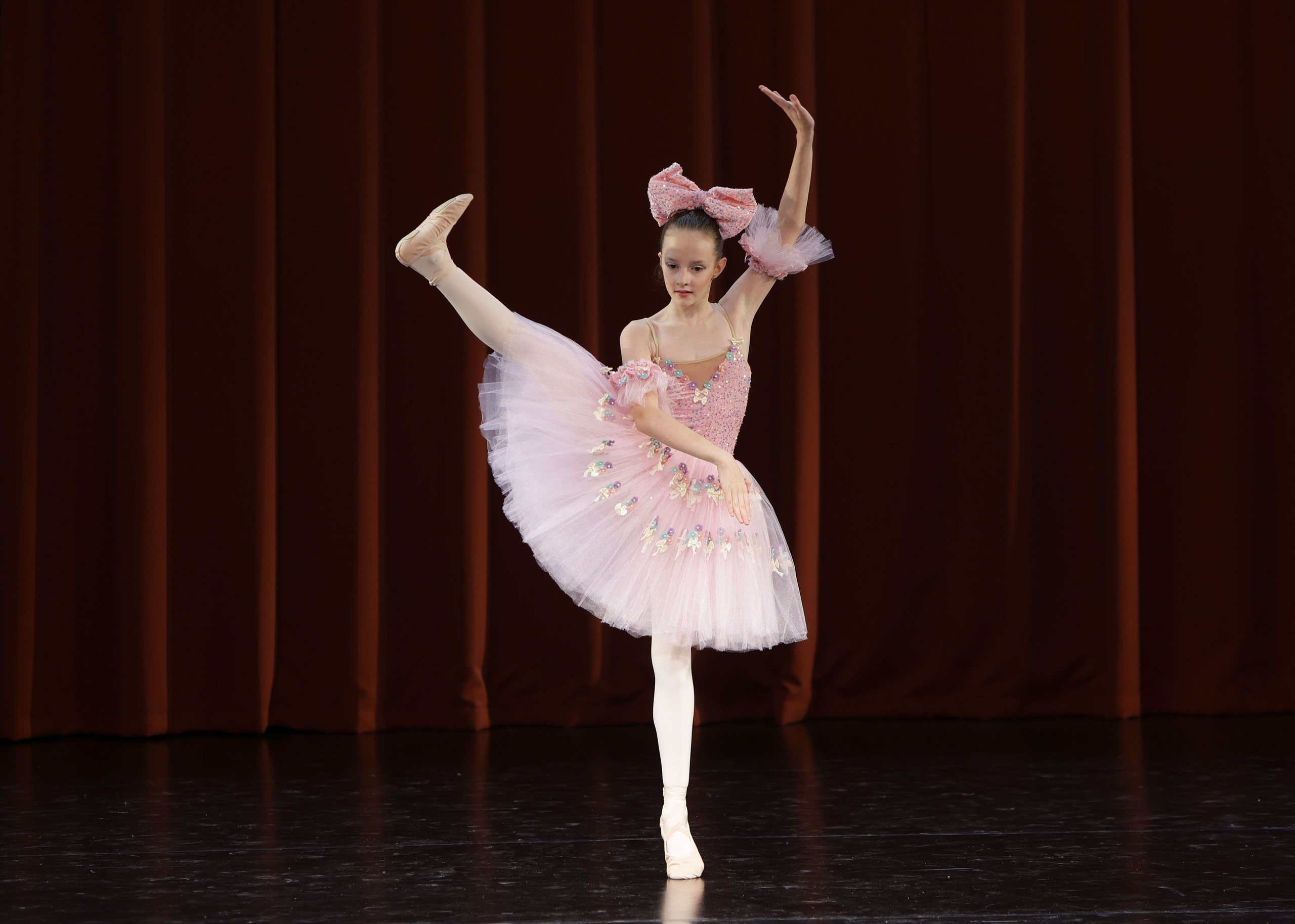 Фестиваль хореографического искусства «КУБОК ЛЕГЕНДЫ — 2025». Выпускные альбомы и школьный фотограф в Подольске, Троицке, Щербинке, Москве и Московской области