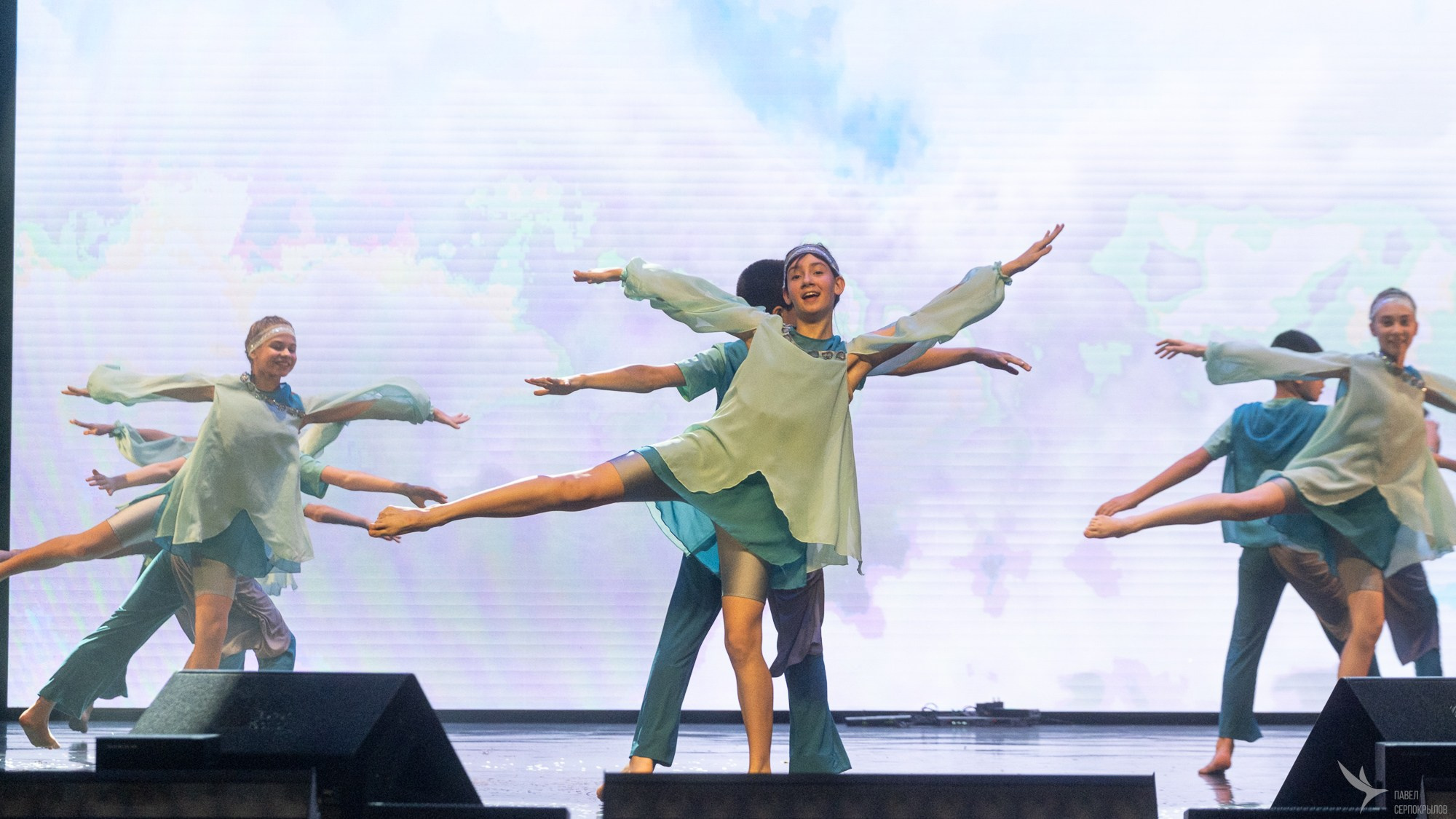 Юбилейный концерт студии эстрадного танца «Изумрудный город». Репортажный фотограф в Казани Павел Серпокрылов