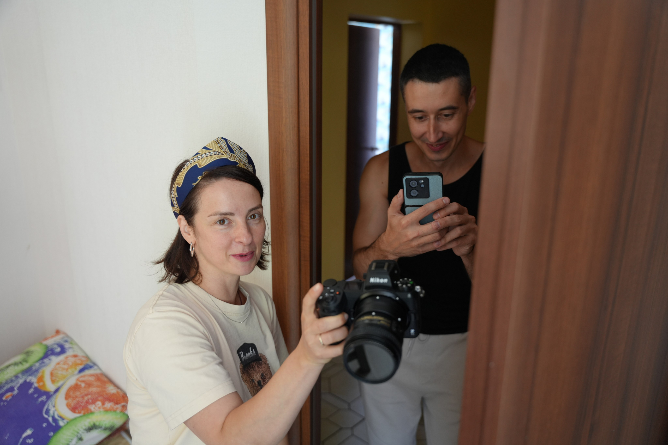 #backstage со съёмок команды в загородном доме. Портретный фотограф в Санкт-Петербурге Дмитриева Наталия