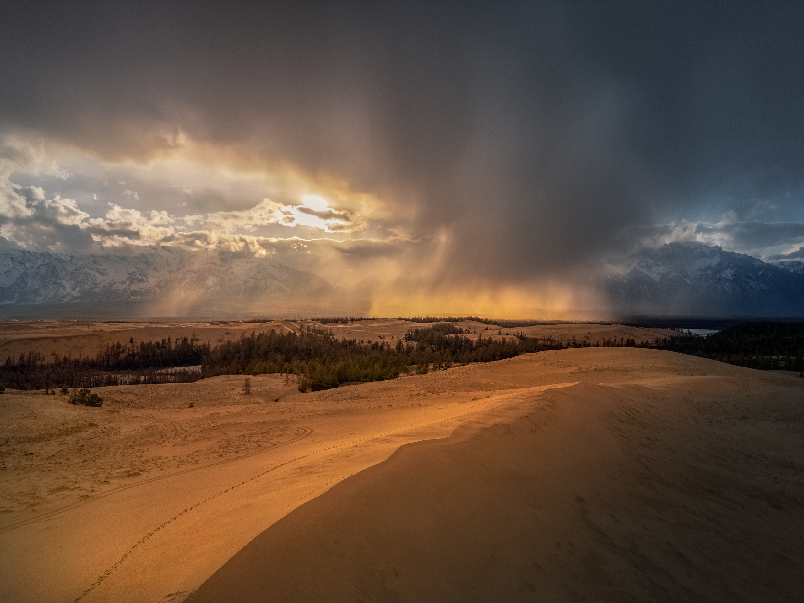 Чарские пески и Кодар
