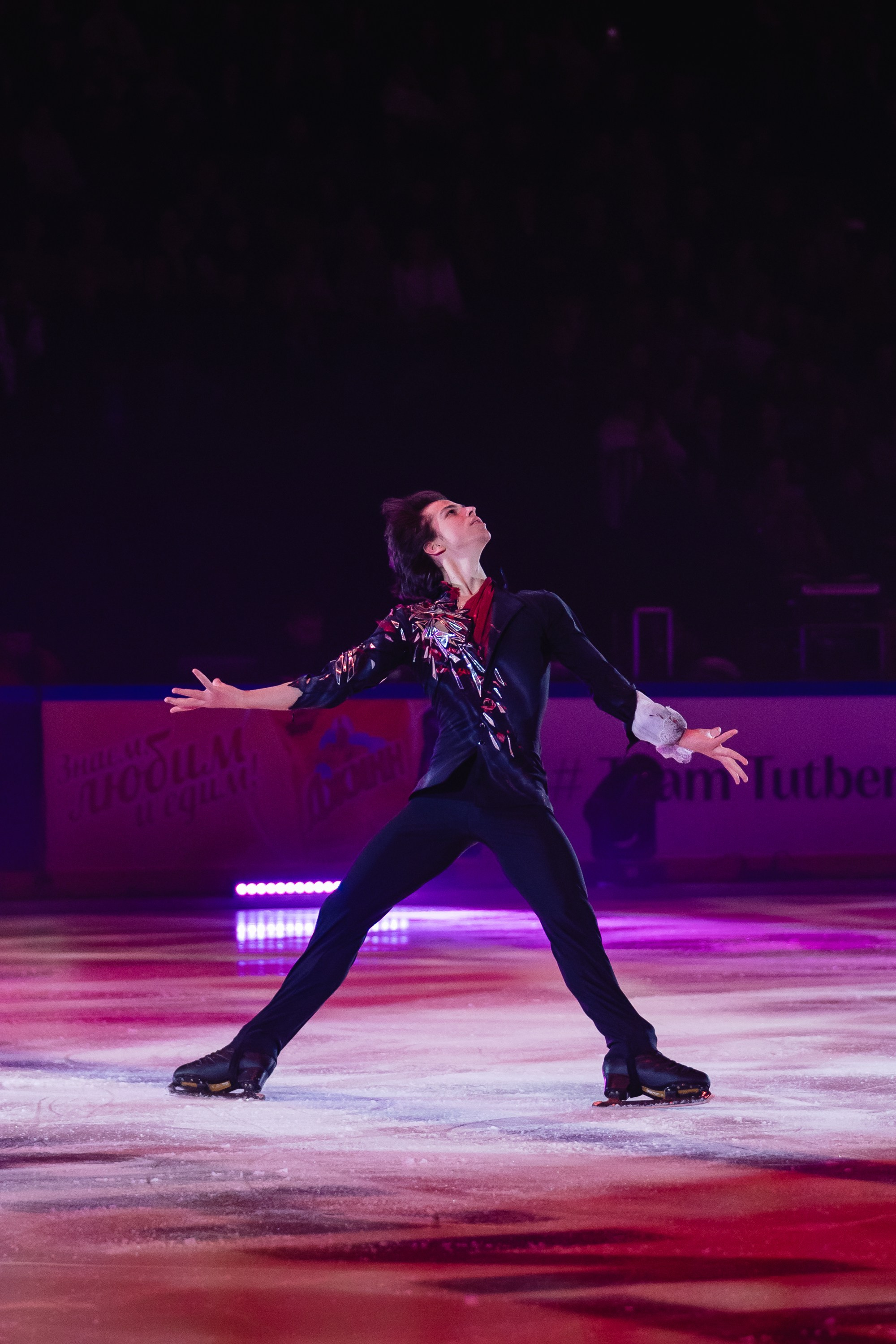 Шоу «Чемпионы на льду» в Новосибирске. Воробьева Ксения — Спортивный и танцевальный фотограф Новосибирск