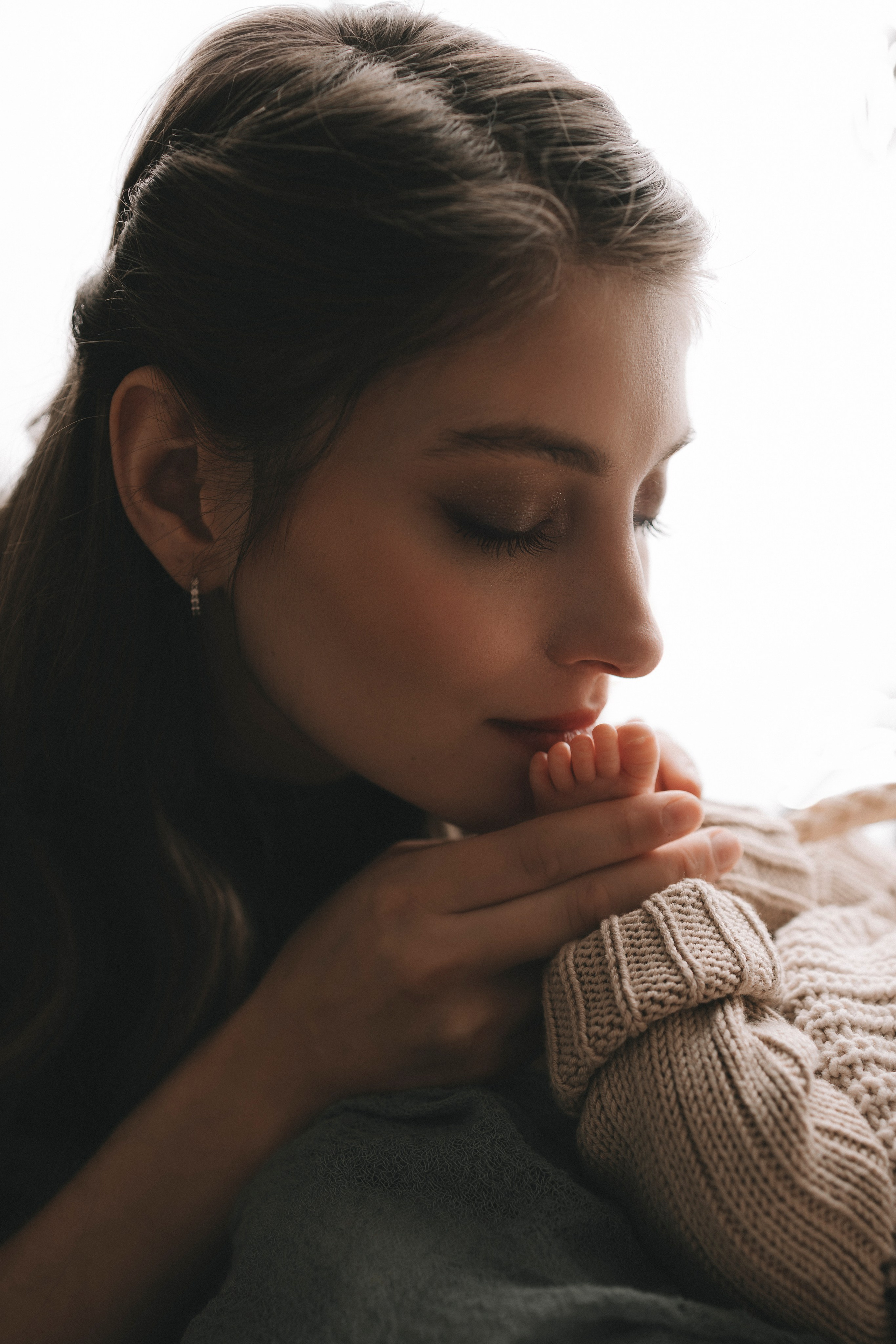 Фотосессия новорожденного малыша Алены Косторной и Георгия Куницы. Фотограф новорожденных в Москве Кристина Левит