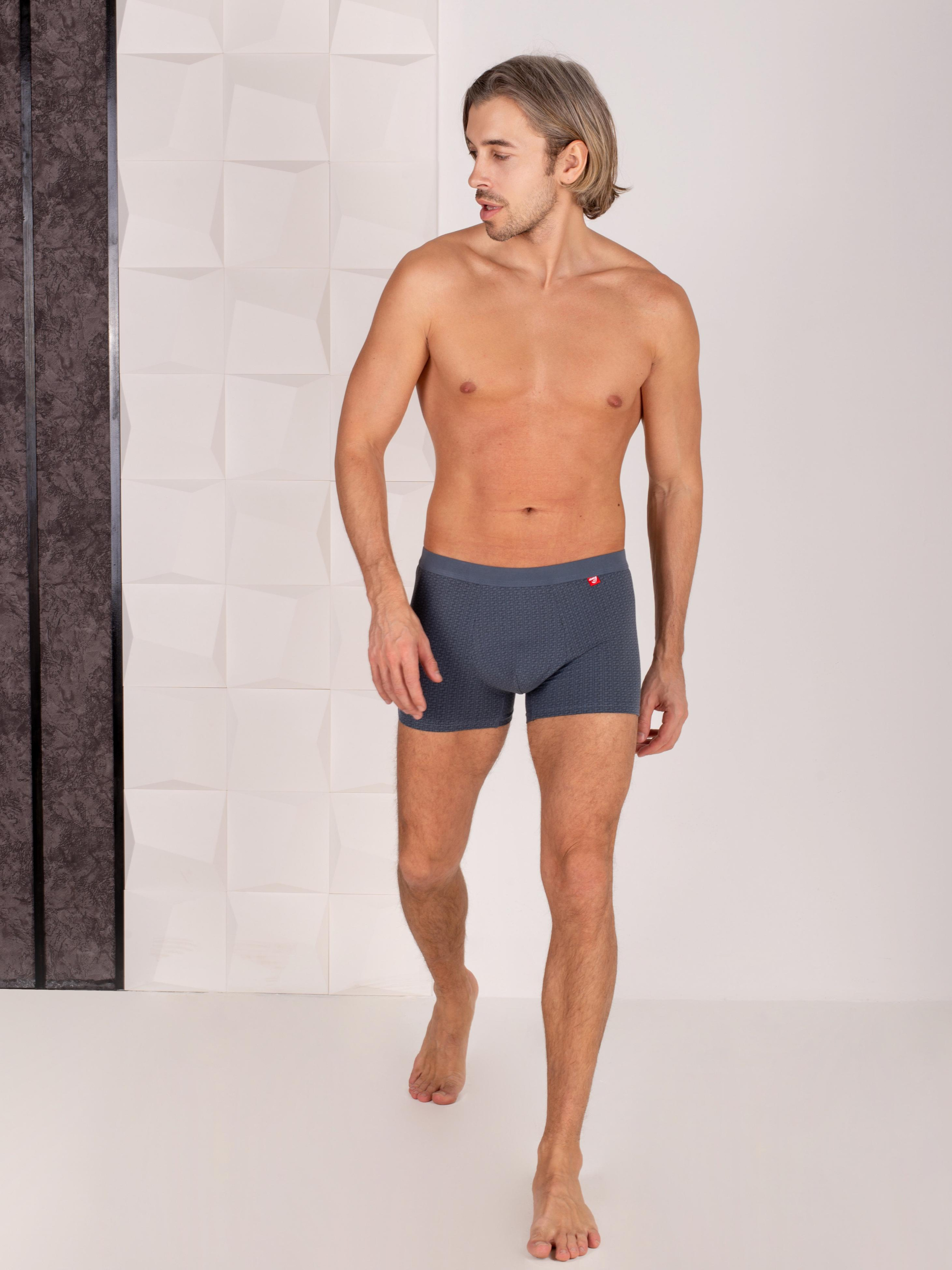 Иван — модель для маркетплейсов. ТМ Продакшн — Съемка для маркетплейсов в Москве