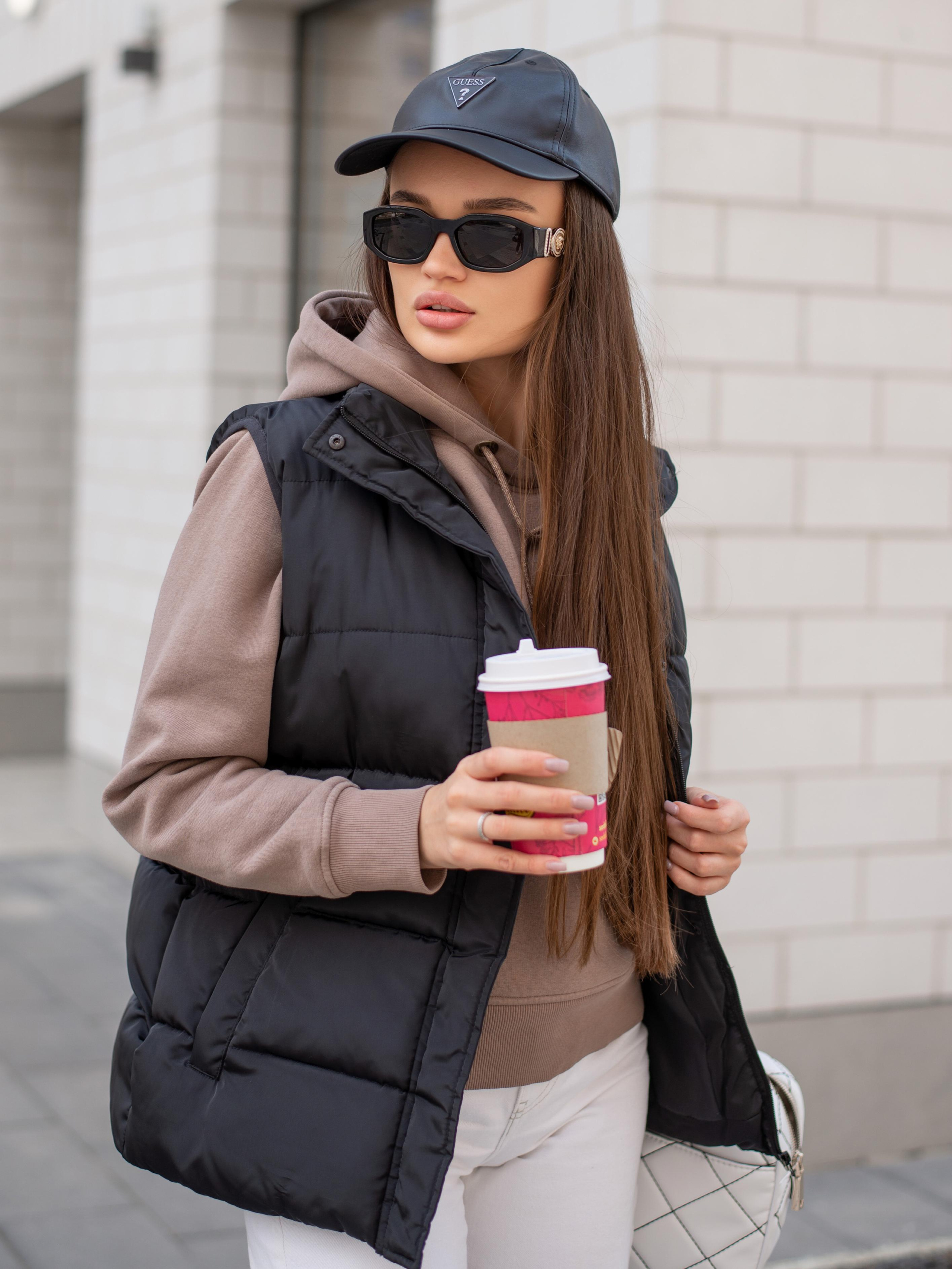 Евгения — модель для маркетплейсов. ТМ Продакшн — Съемка для маркетплейсов в Москве