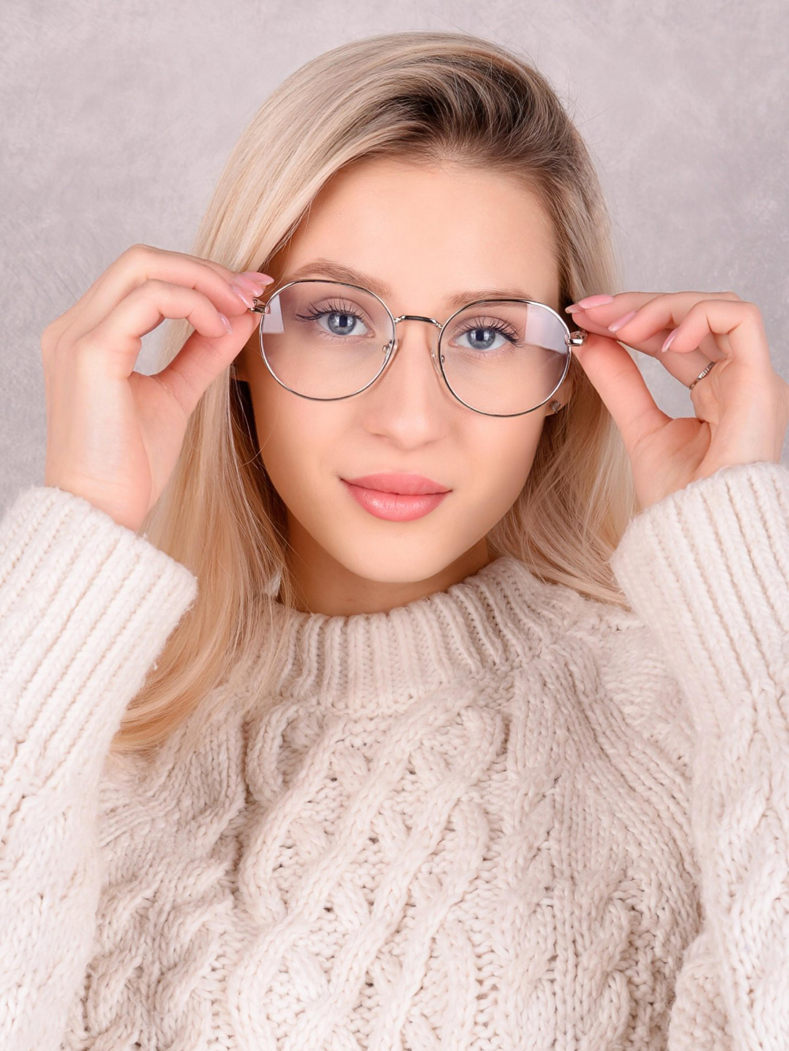 Ульяна — модель для маркетплейсов. ТМ Продакшн — Съемка для маркетплейсов в Москве