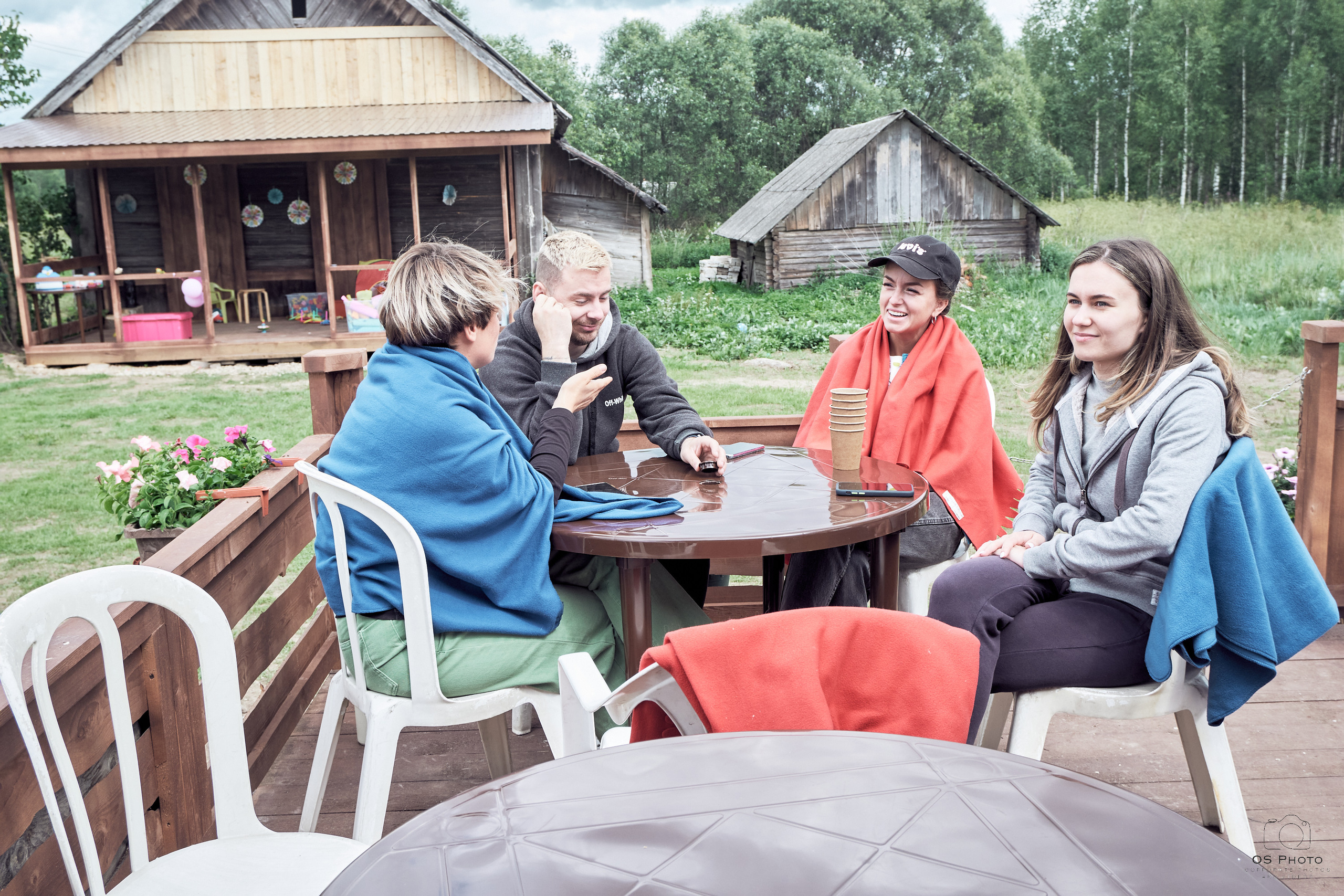 Сарай бар. Фотографъ Сергѣевъ. Поймать мгновеніе