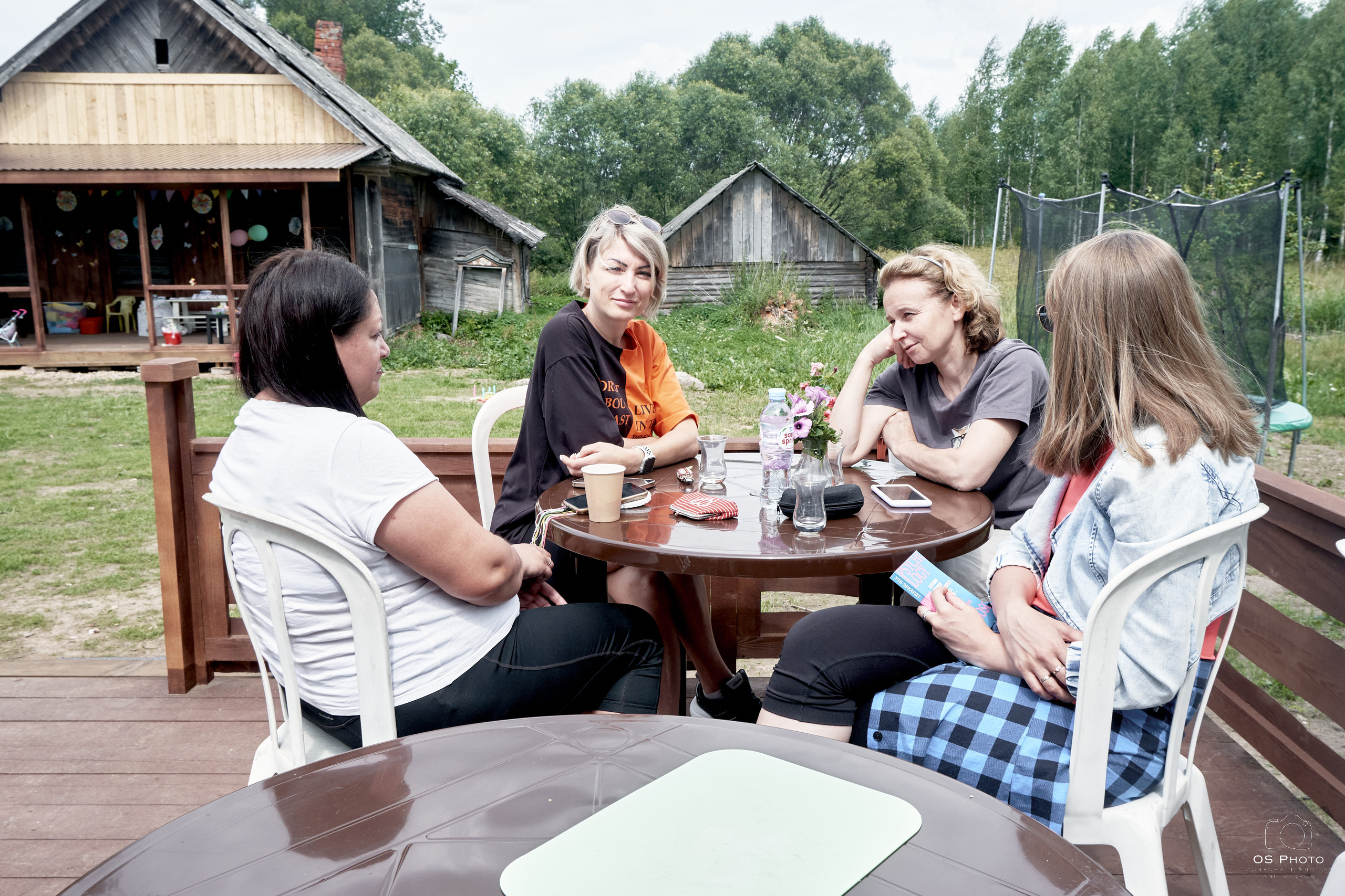 Сарай бар. Фотографъ Сергѣевъ. Поймать мгновеніе