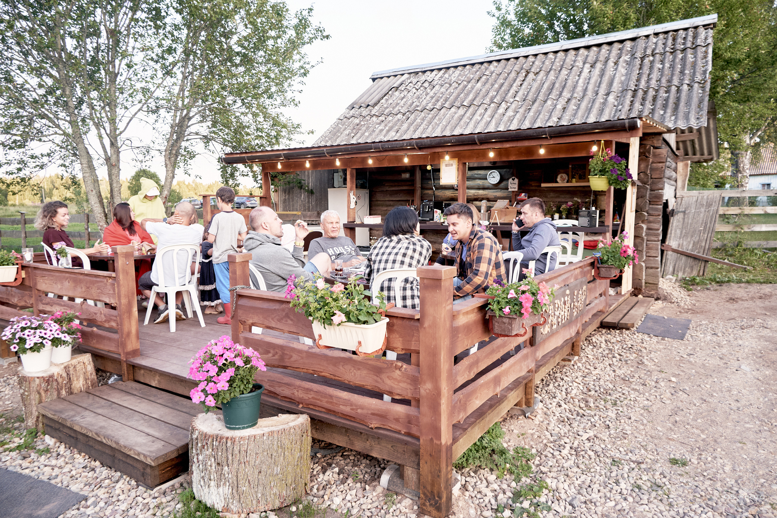 Сарай бар. Фотографъ Сергѣевъ. Поймать мгновеніе