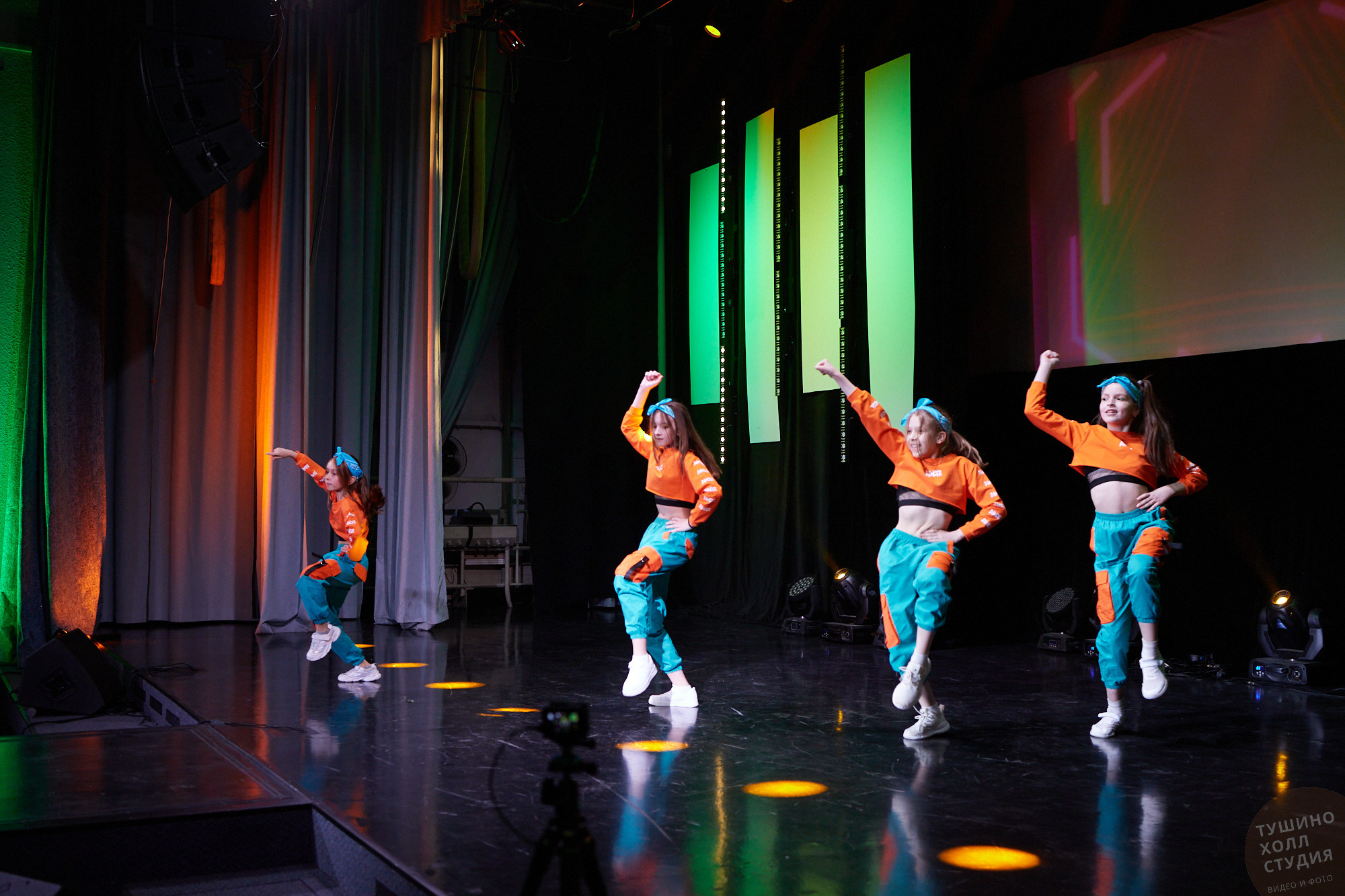 Laslo Dolinski Studio. Концерт в «Тушино Холл». Фотографъ Сергѣевъ. Поймать мгновеніе