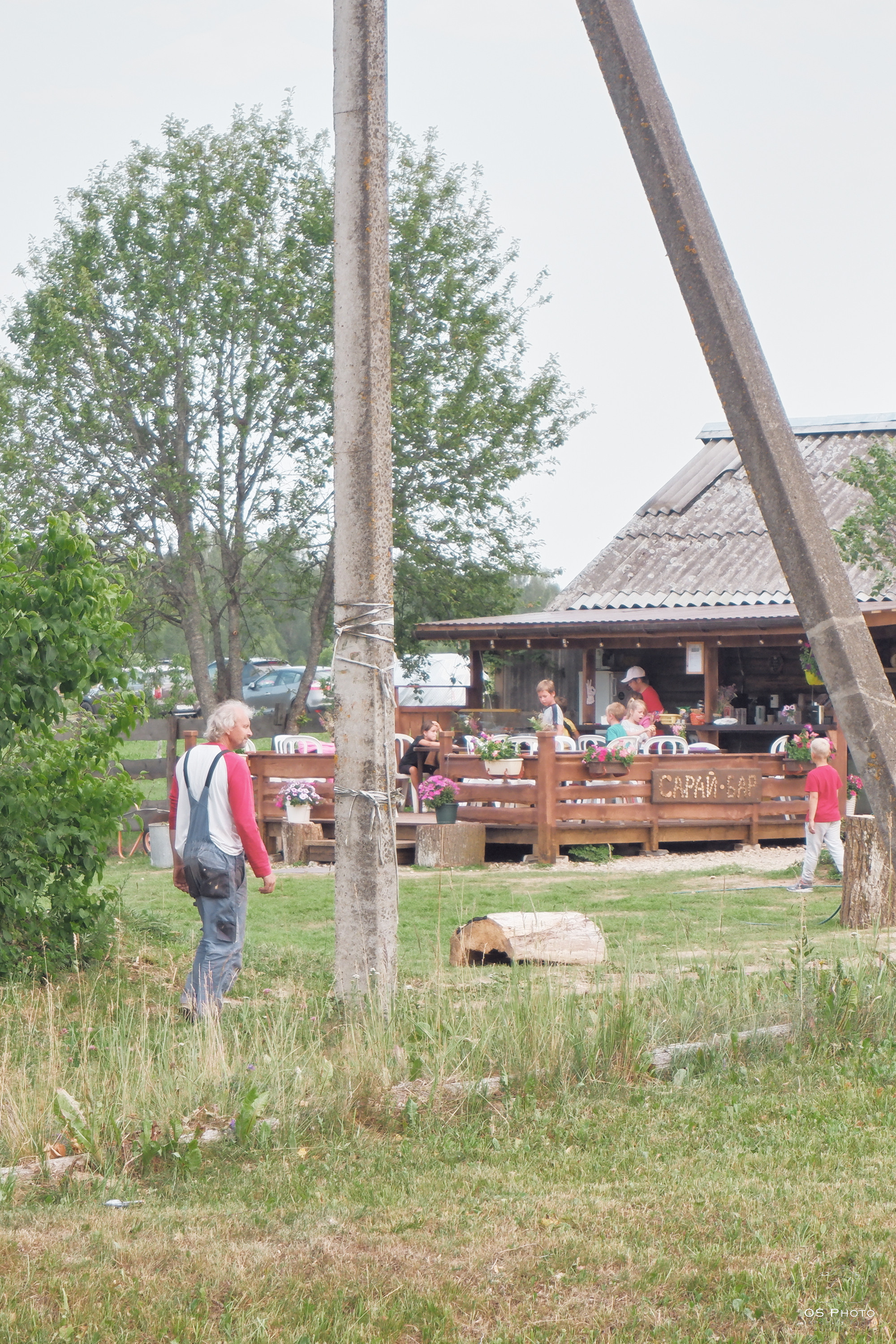 Сарай бар. Фотографъ Сергѣевъ. Поймать мгновеніе