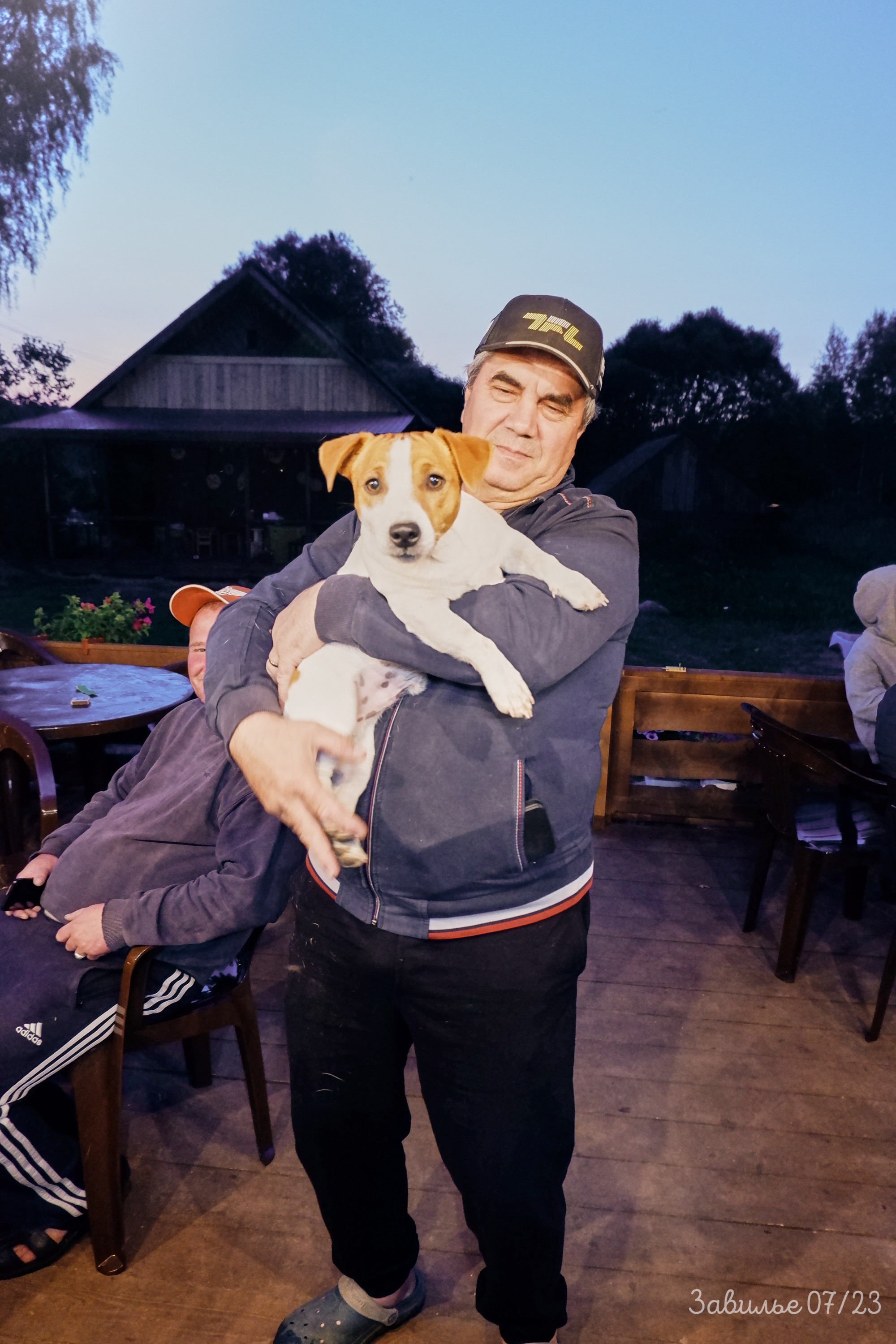 Сарай бар. Фотографъ Сергѣевъ. Поймать мгновеніе