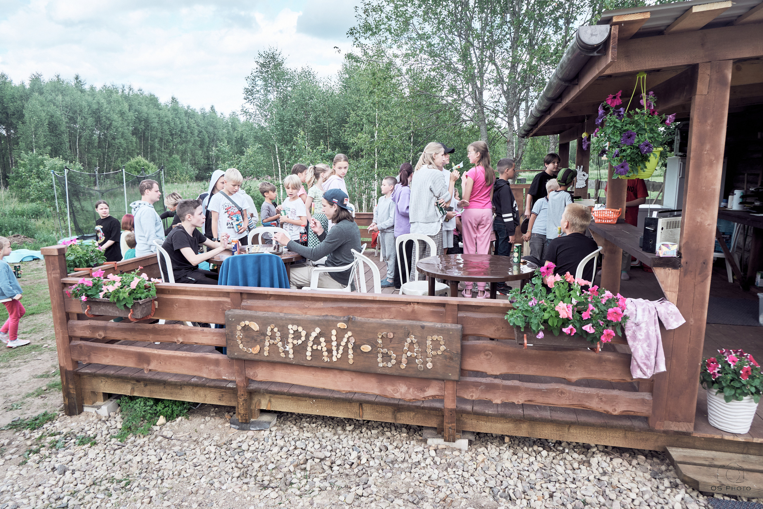 Сарай бар. Фотографъ Сергѣевъ. Поймать мгновеніе