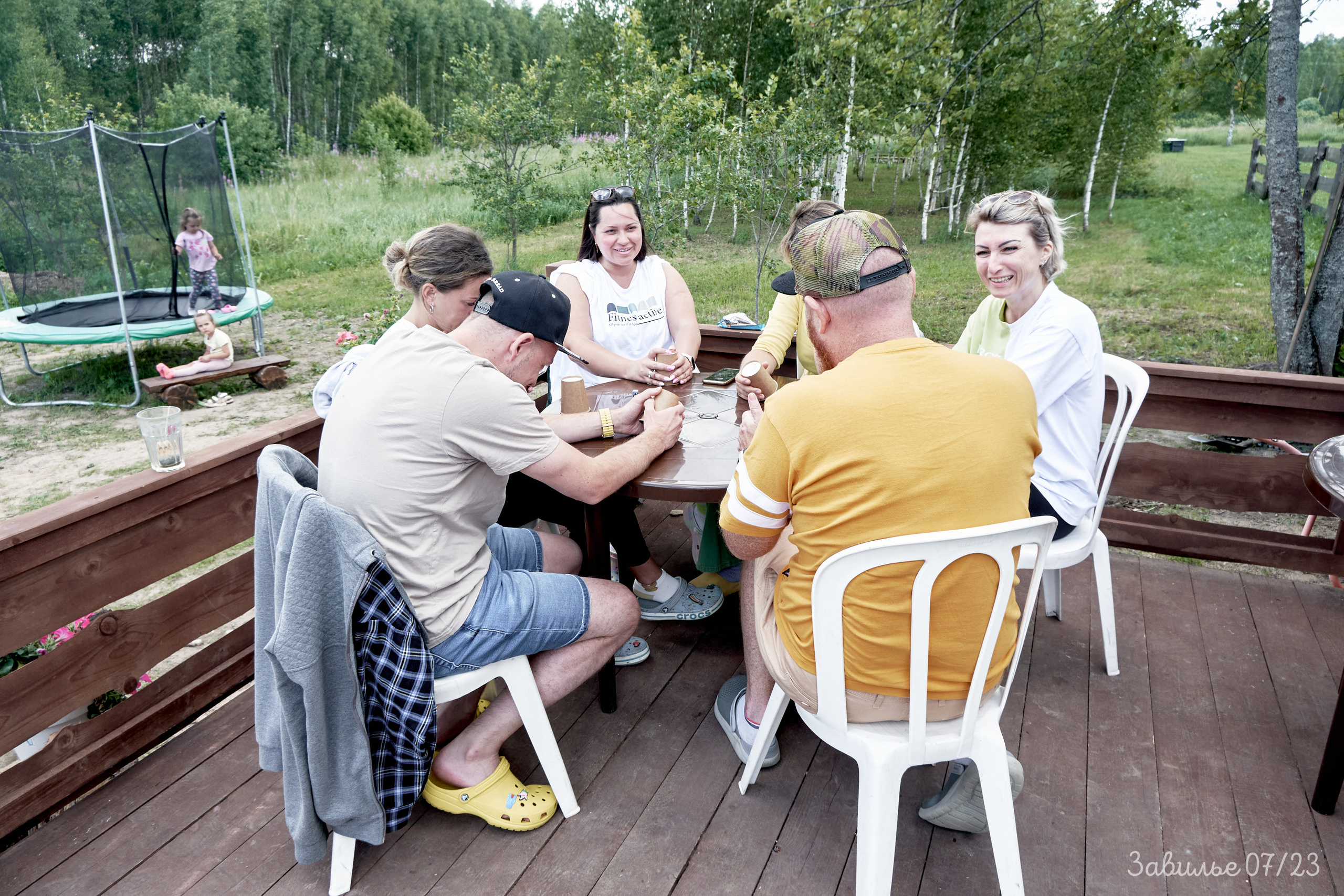 Сарай бар. Фотографъ Сергѣевъ. Поймать мгновеніе