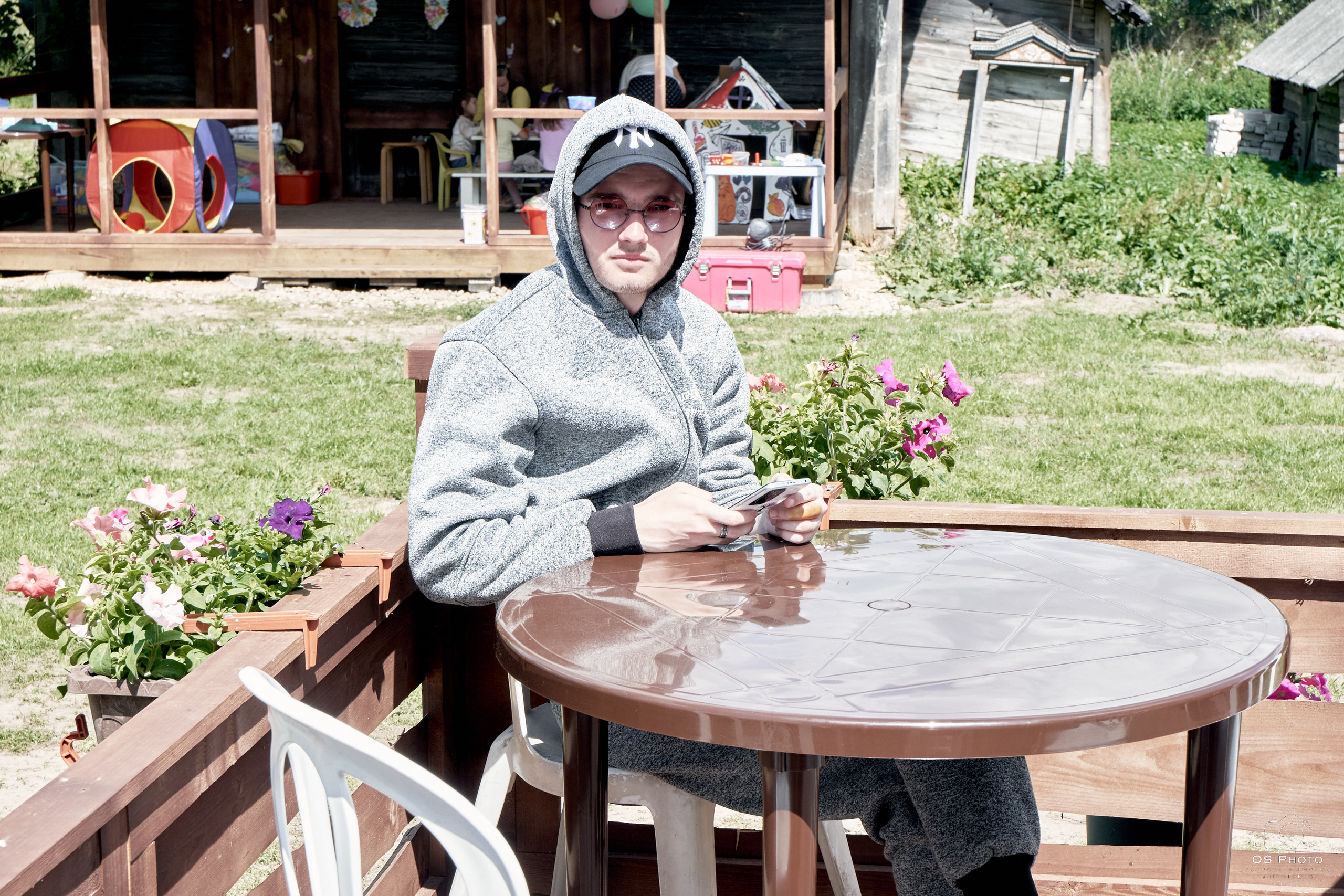 Сарай бар. Фотографъ Сергѣевъ. Поймать мгновеніе