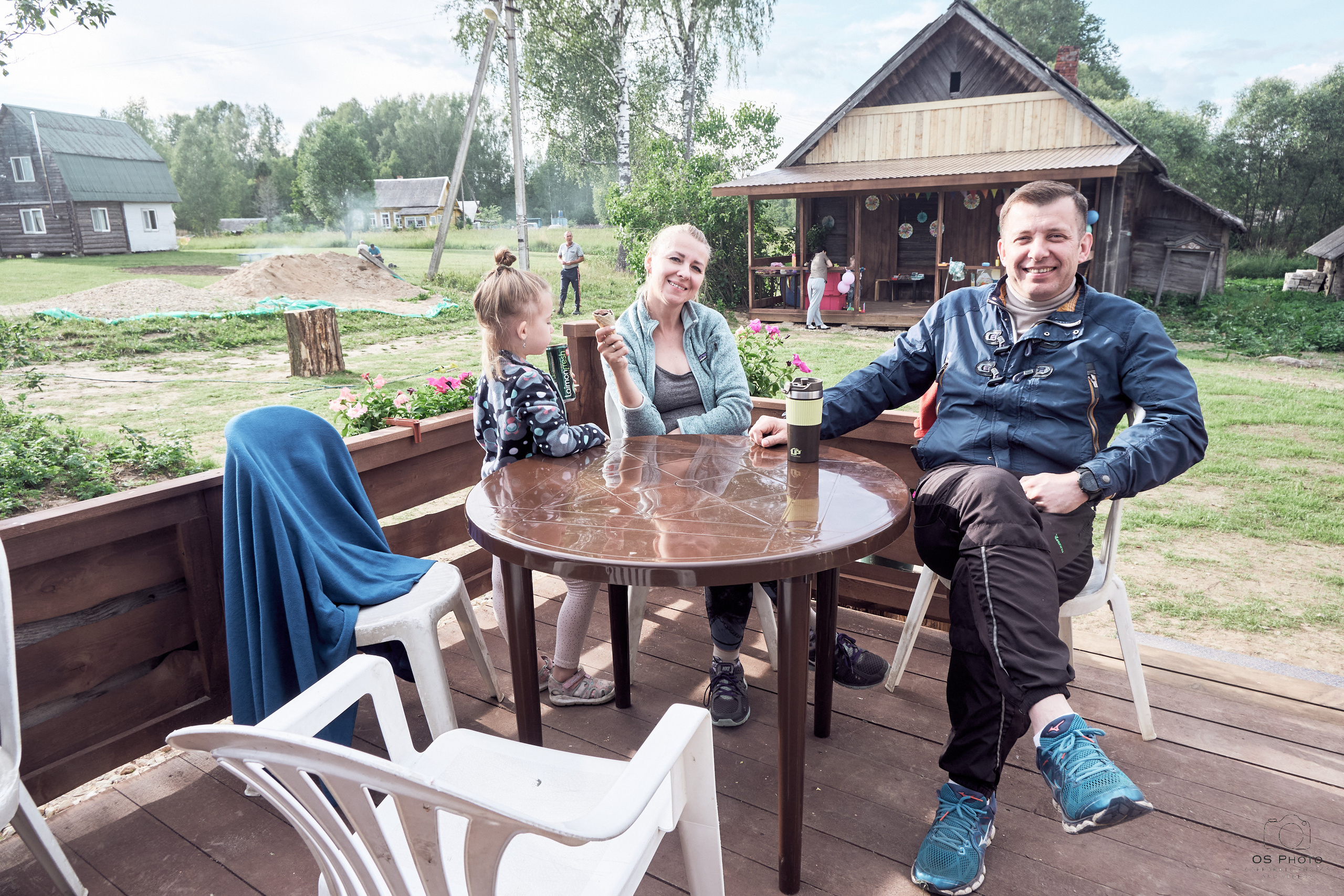 Сарай бар. Фотографъ Сергѣевъ. Поймать мгновеніе