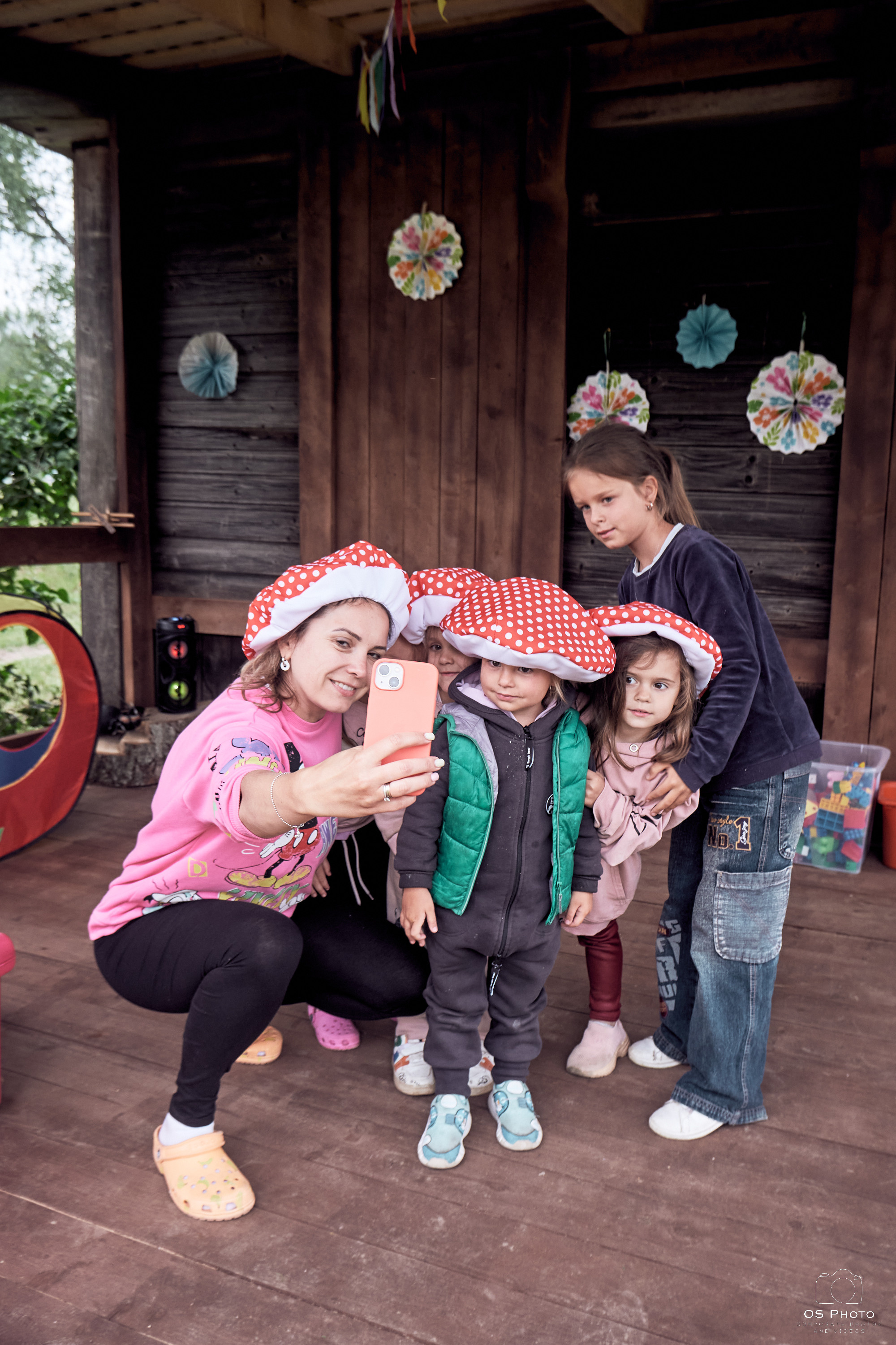 Сарай бар. Фотографъ Сергѣевъ. Поймать мгновеніе